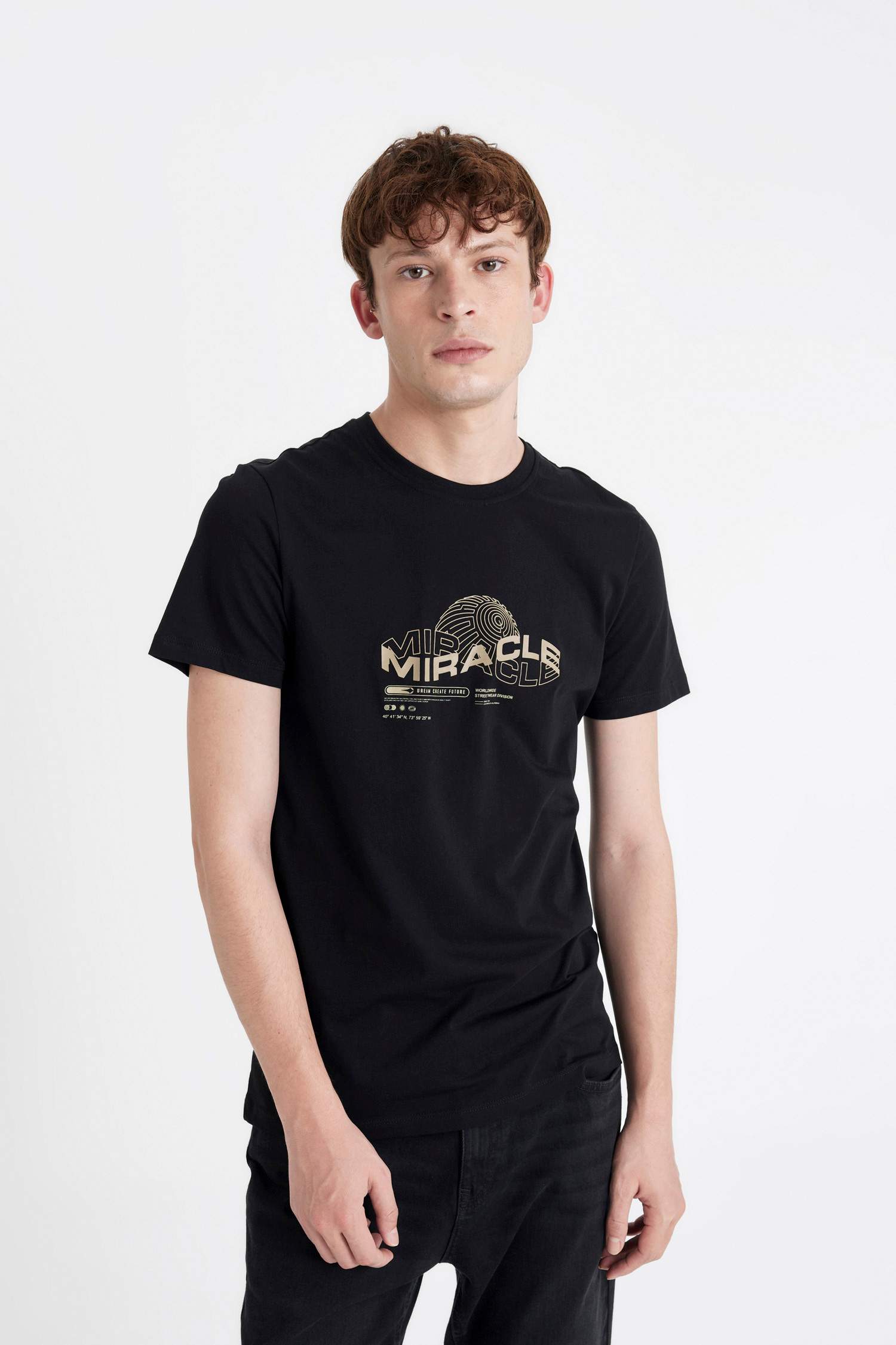 Slim Fit Crew Neck Printed Short Sleeve T-Shirt