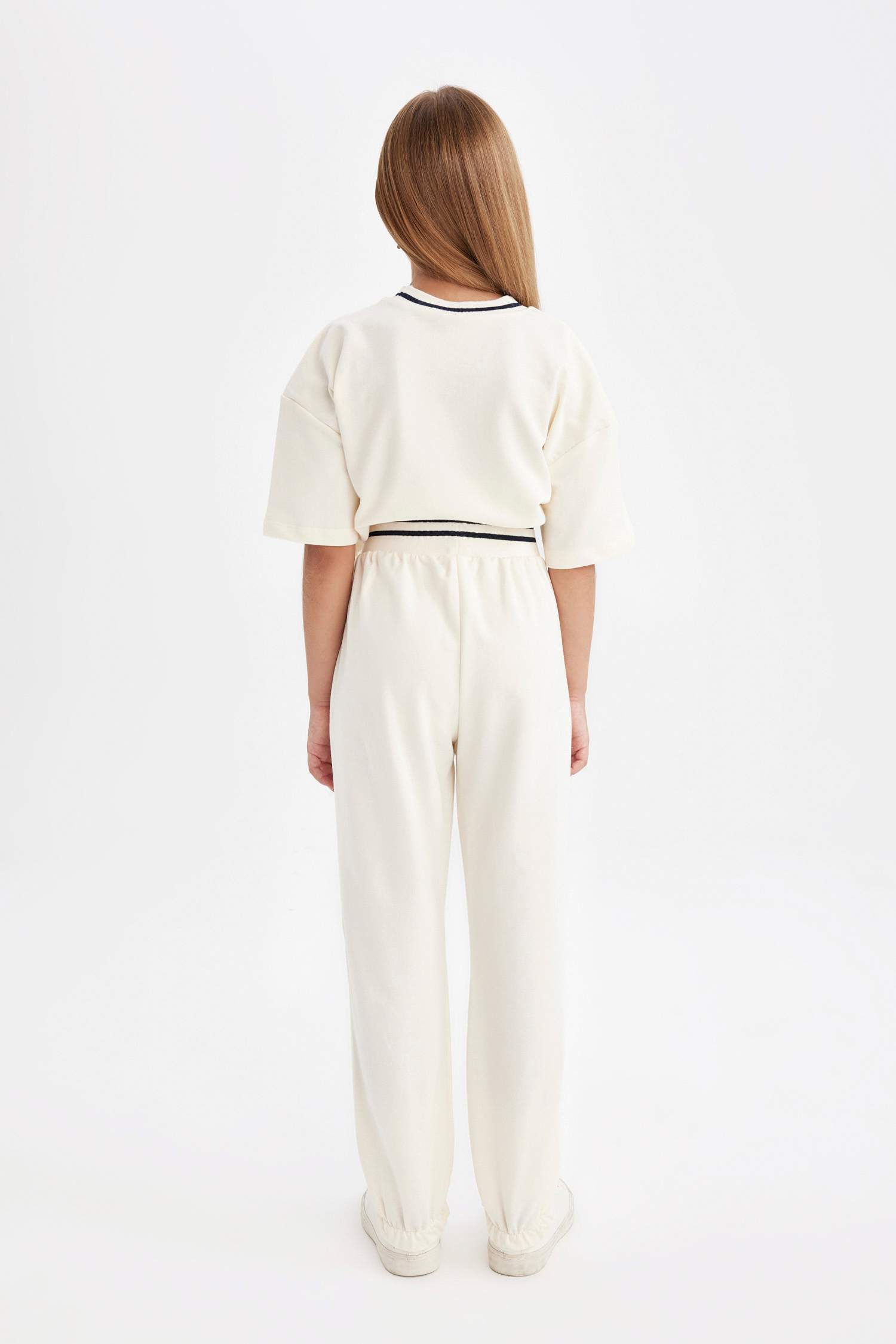 طقم بناتي سويت شيرت وتي شيرت قصة مريحة - قطعتين