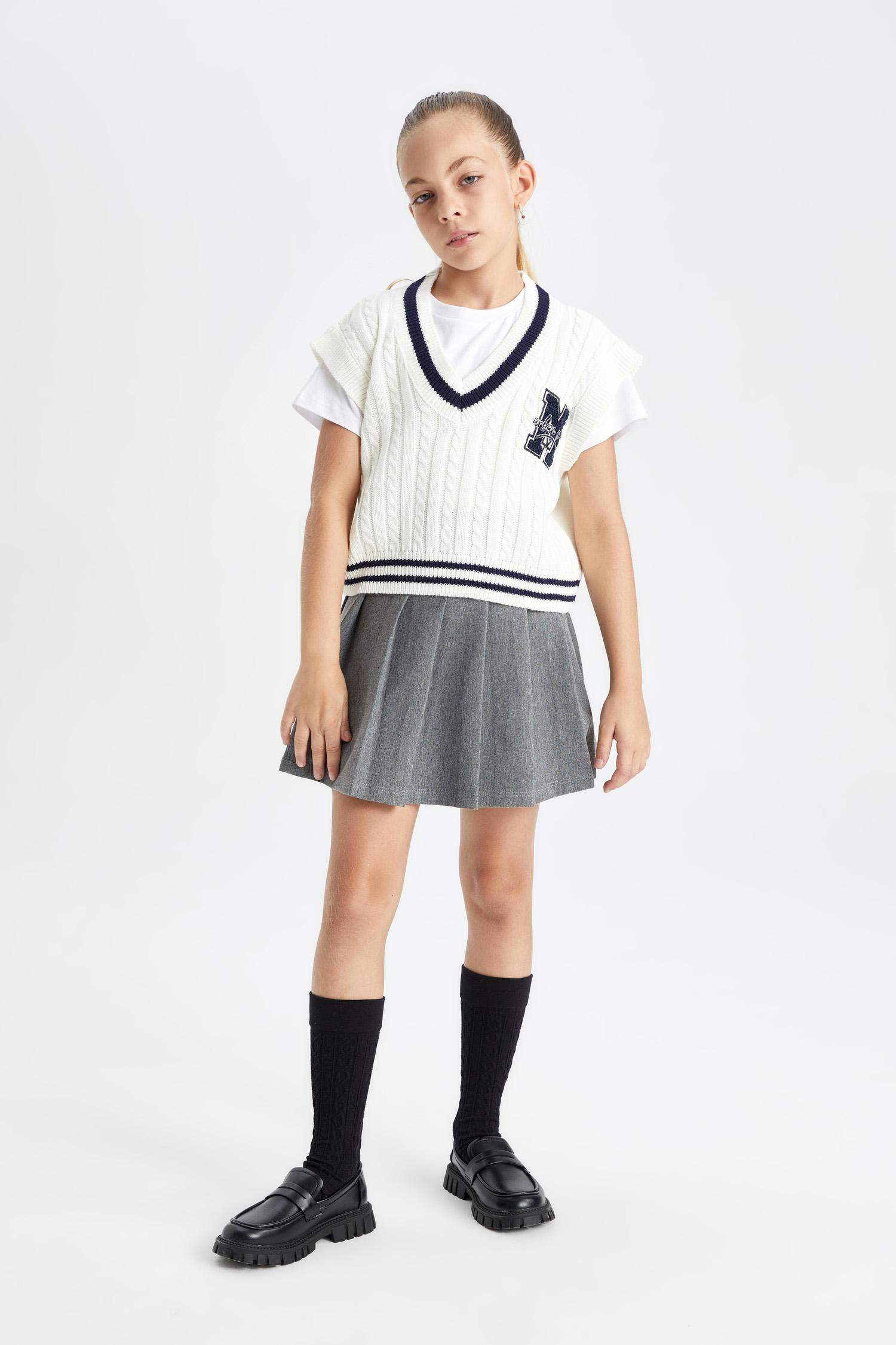 Kız Çocuk Standart Fit V Yaka Okul Triko Süveteri