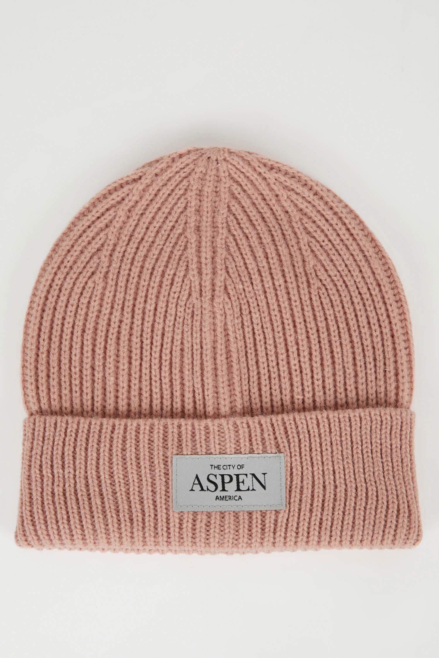 Шапка с принтом для женщин