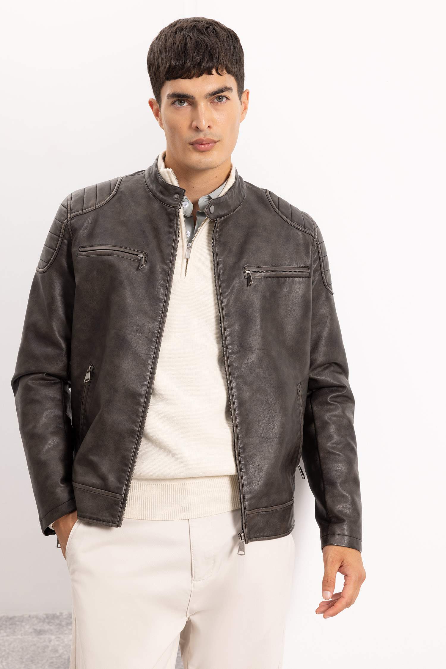 Slim Fit Suni Deri Mont Ceket Dar Kesim Dik Yaka Fermuarlı Cepli Astarlı Mevsimlik