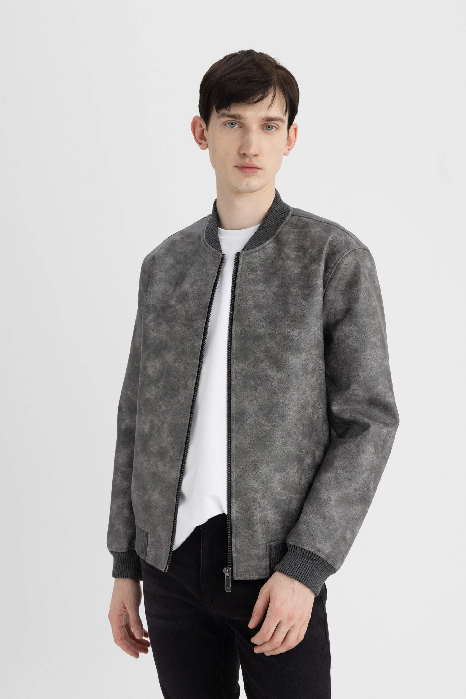 Su İtici Slim Fit Dar Kesim Kolej Yaka Fermuarlı Cepli Astarlı Suni Deri Mevsimlik Hafif Mont Ceket