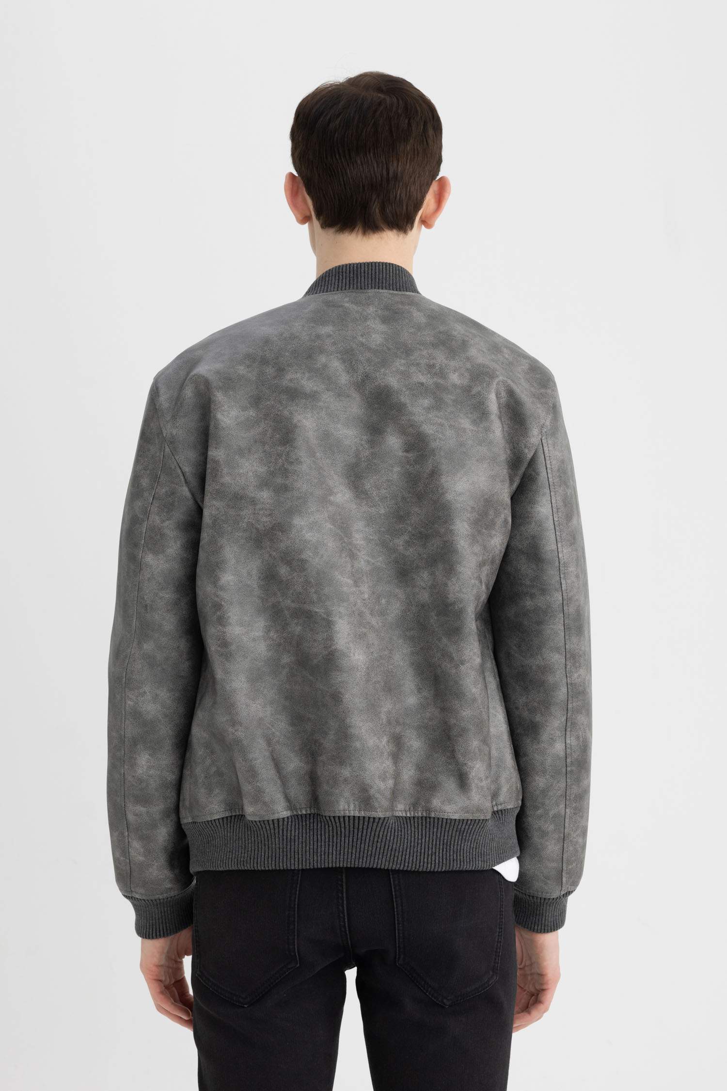 Su İtici Slim Fit Dar Kesim Kolej Yaka Fermuarlı Cepli Astarlı Suni Deri Mevsimlik Hafif Mont Ceket