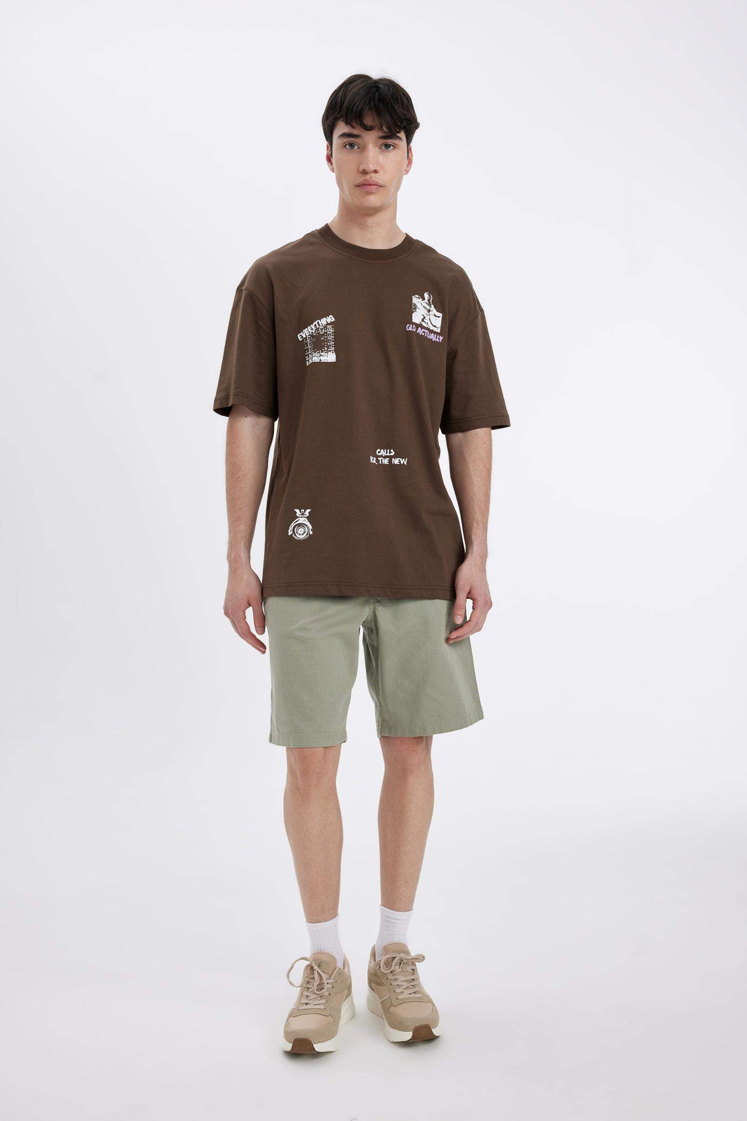 Short à coupe régulière