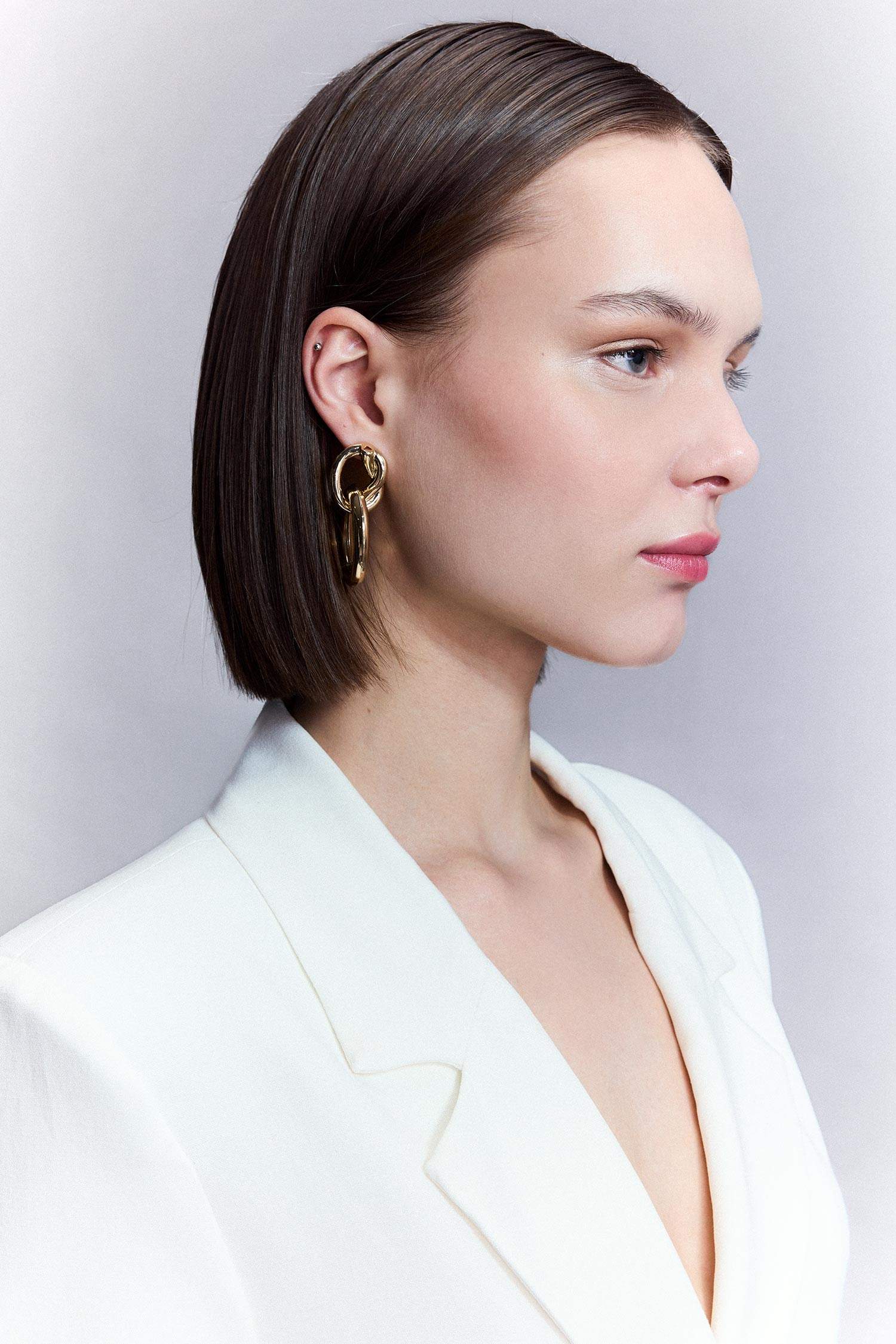 Woman Hoop Gold Earrings