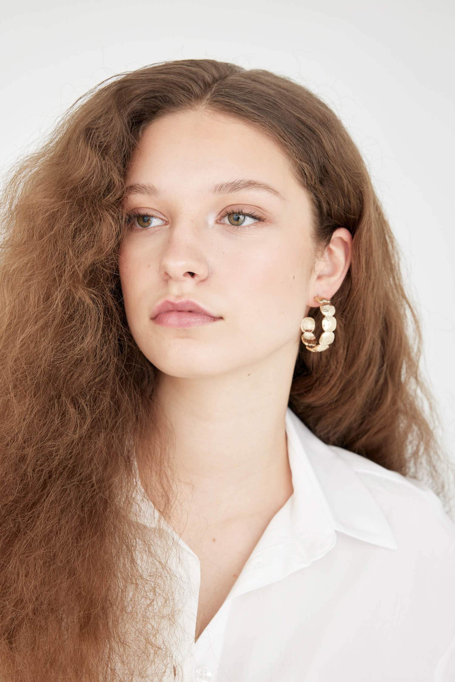 Woman Hoop Gold Earrings