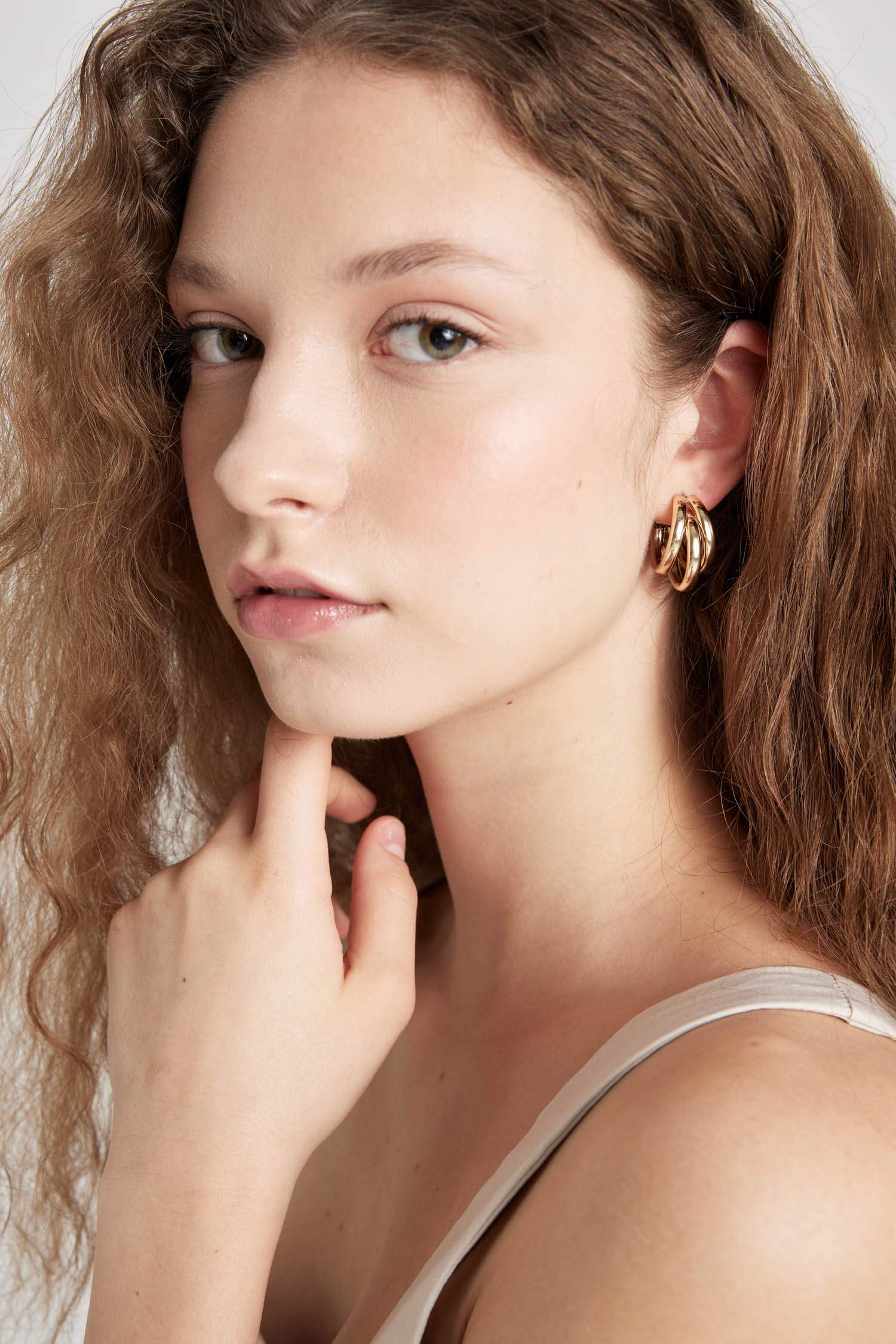 تراجي ذهبي نسائي