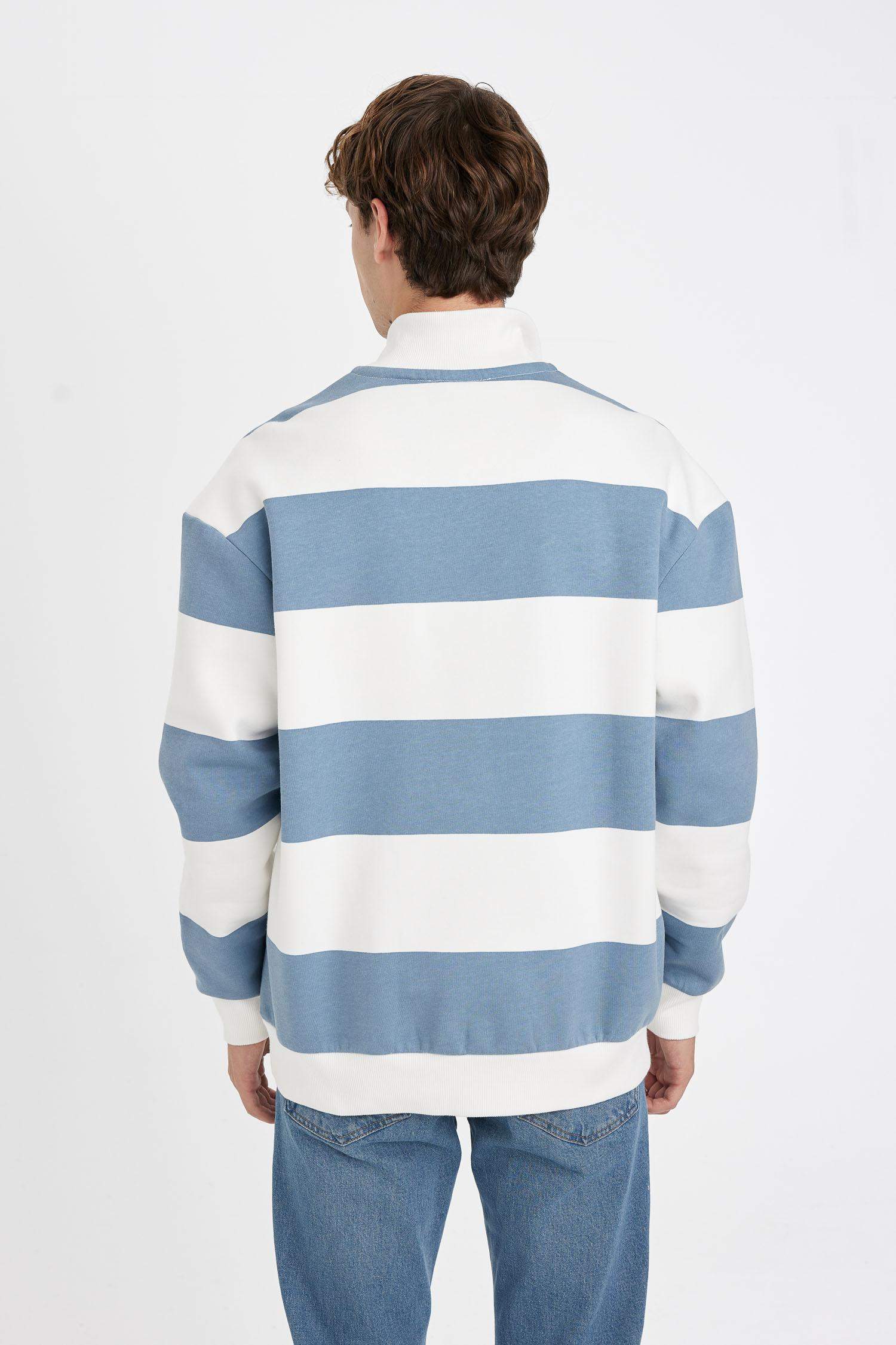 Boxy Fit Dik Yaka Yarım Fermuarlı Çizgili Sweatshirt