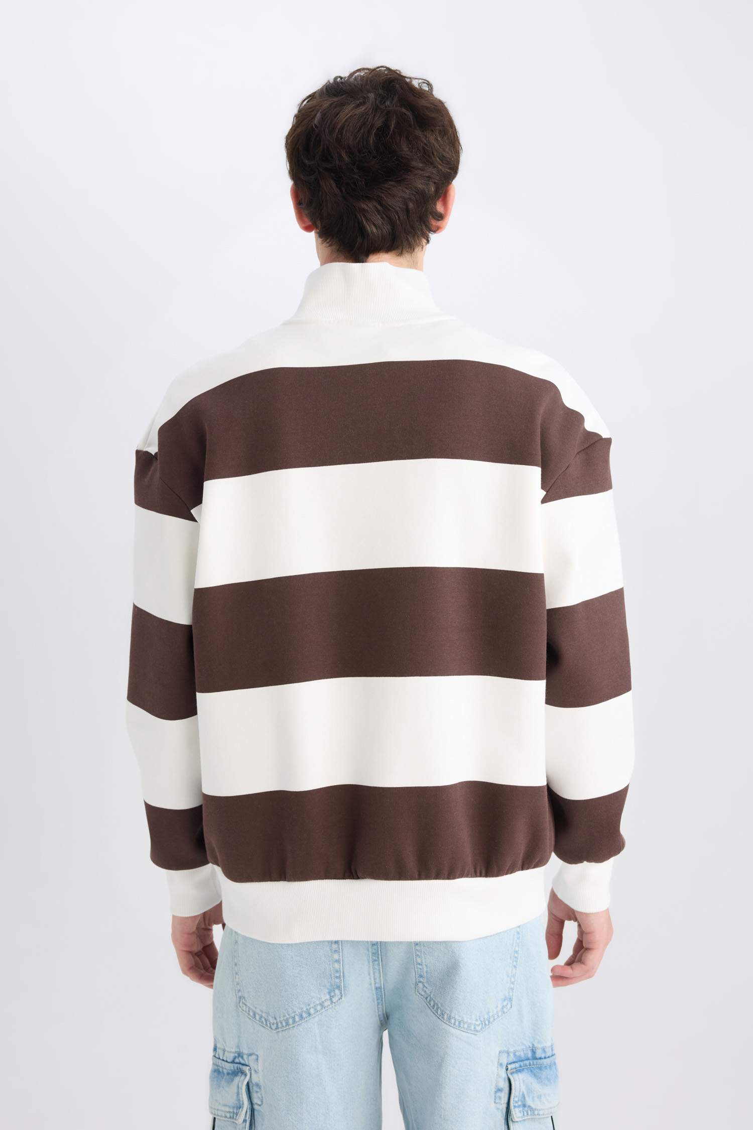 Boxy Fit Zippered Stand Collar Striped Sweatshirt