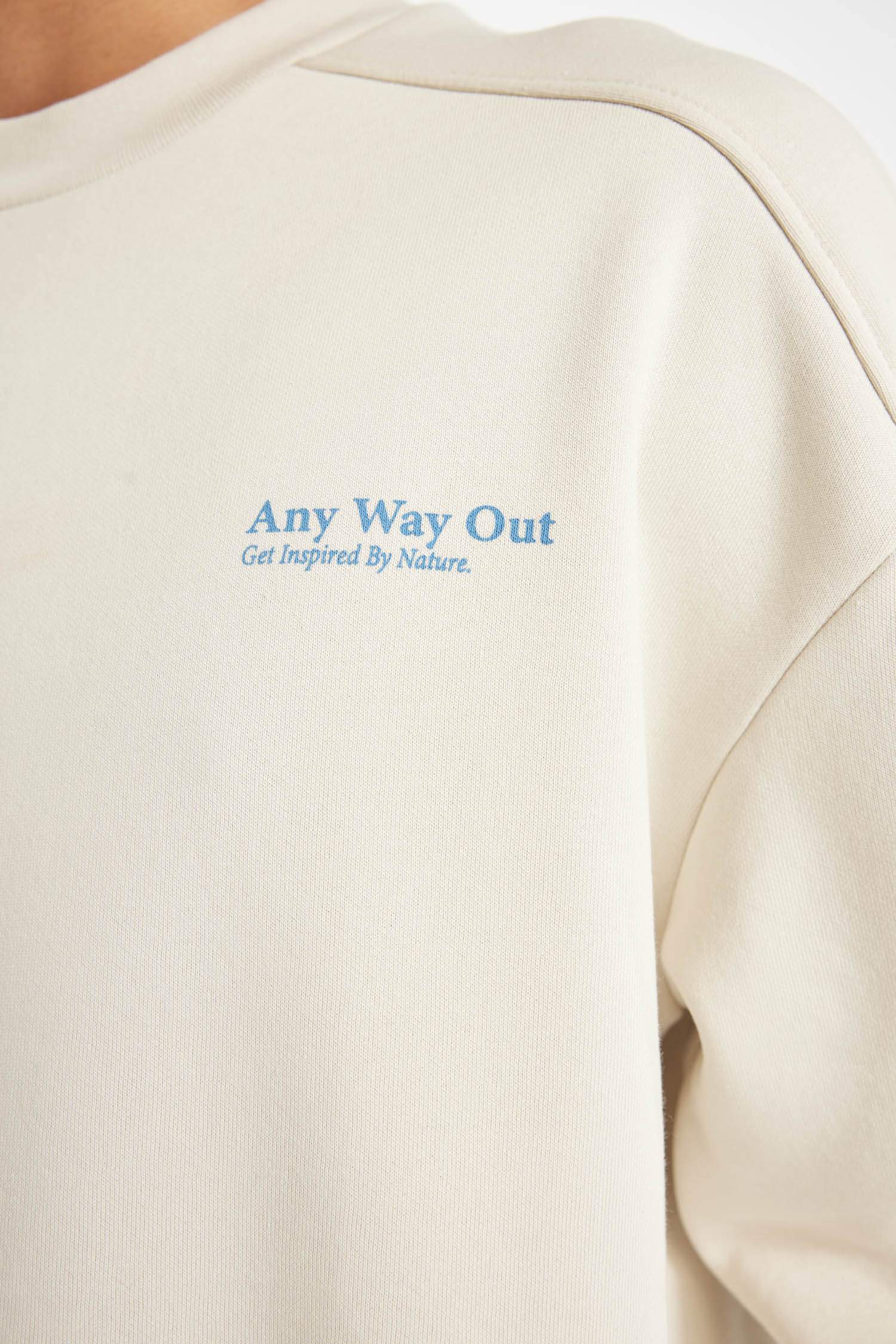 Boxy Fit Bisiklet Yaka Sırt Baskılı Sweatshirt