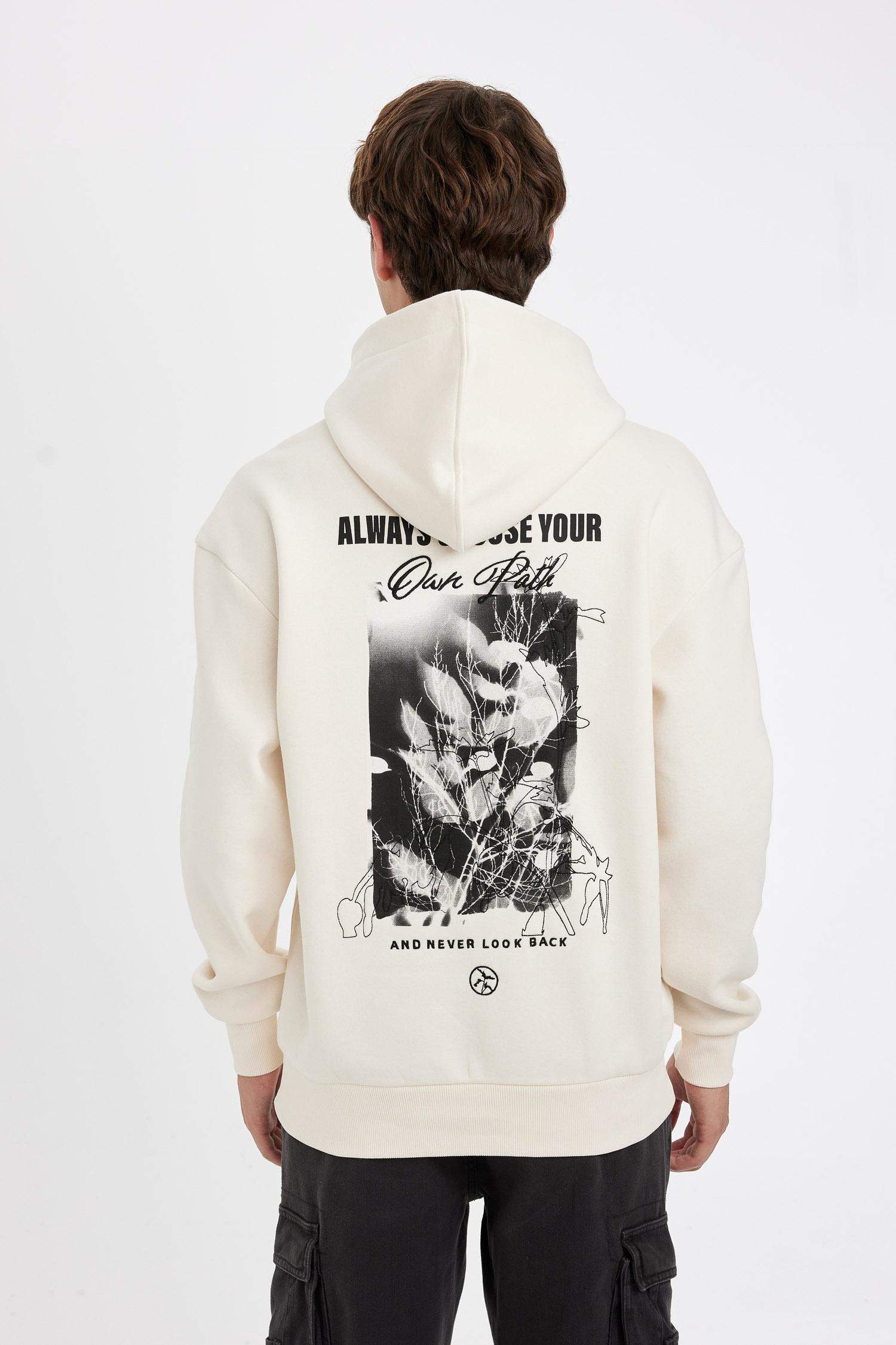 Boxy Fit Kapüşonlu Sırt Baskılı Sweatshirt