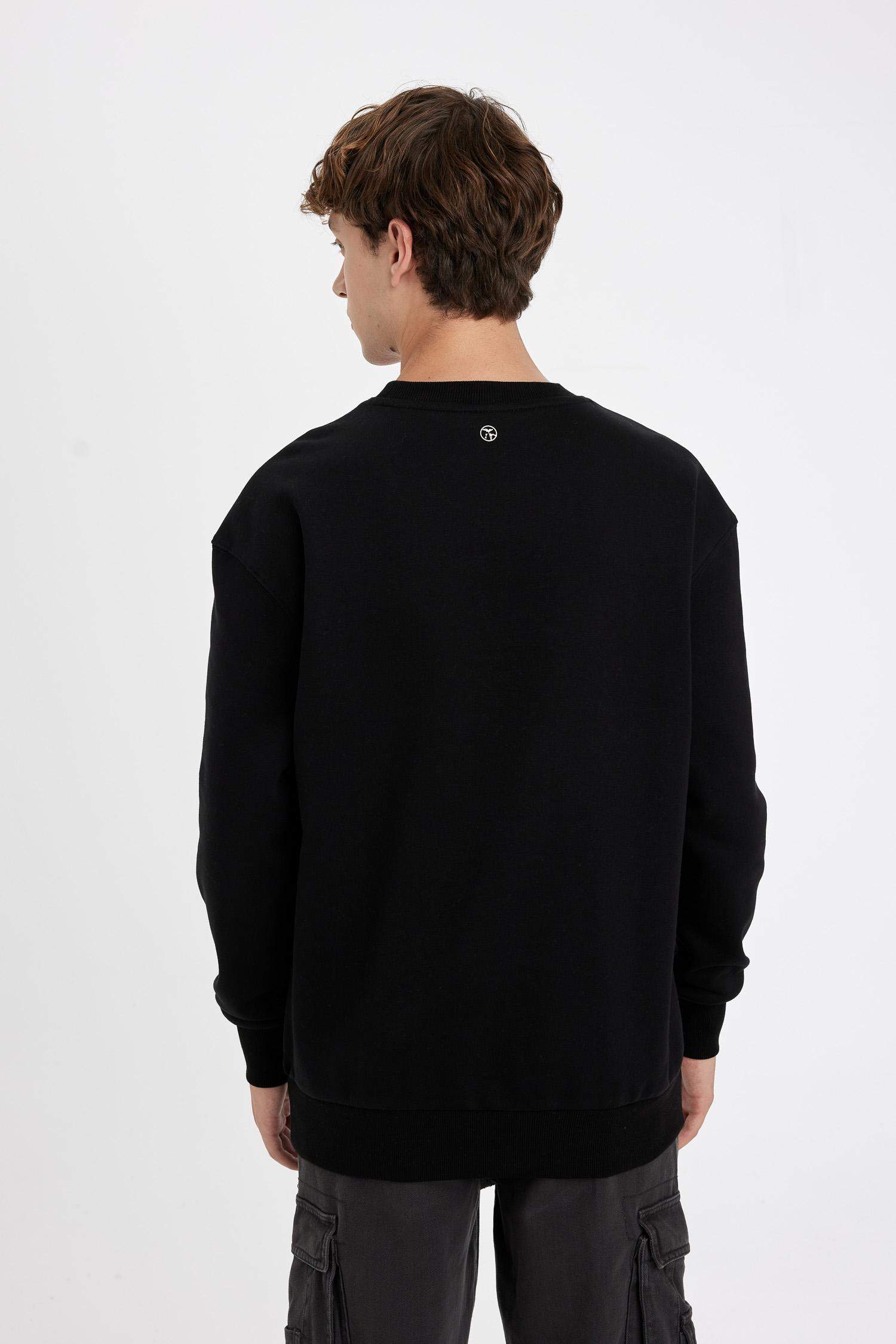 Boxy Fit Bisiklet Yaka Baskılı Sweatshirt