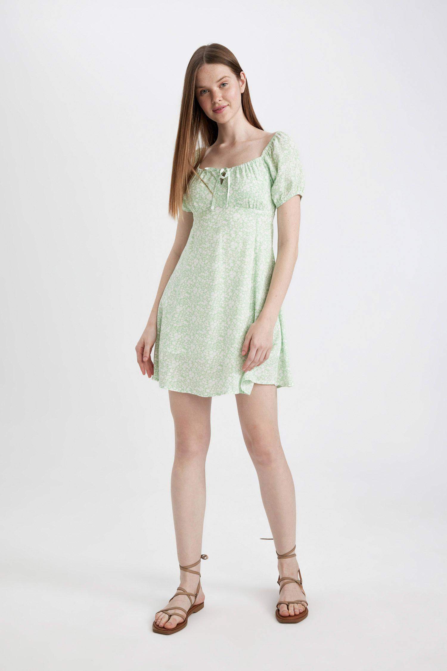 فستان قصير فلورال نص ردن فيسكوز بياخة قلب