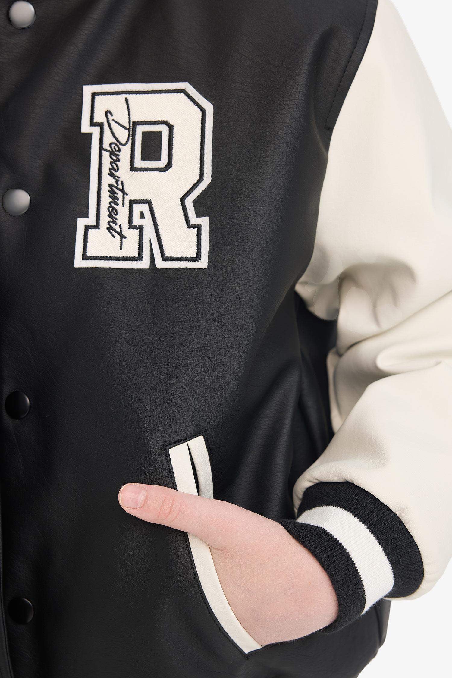 جاكيت بومبر اولادي جلد صناعي وتر بروف بياقة كوليج