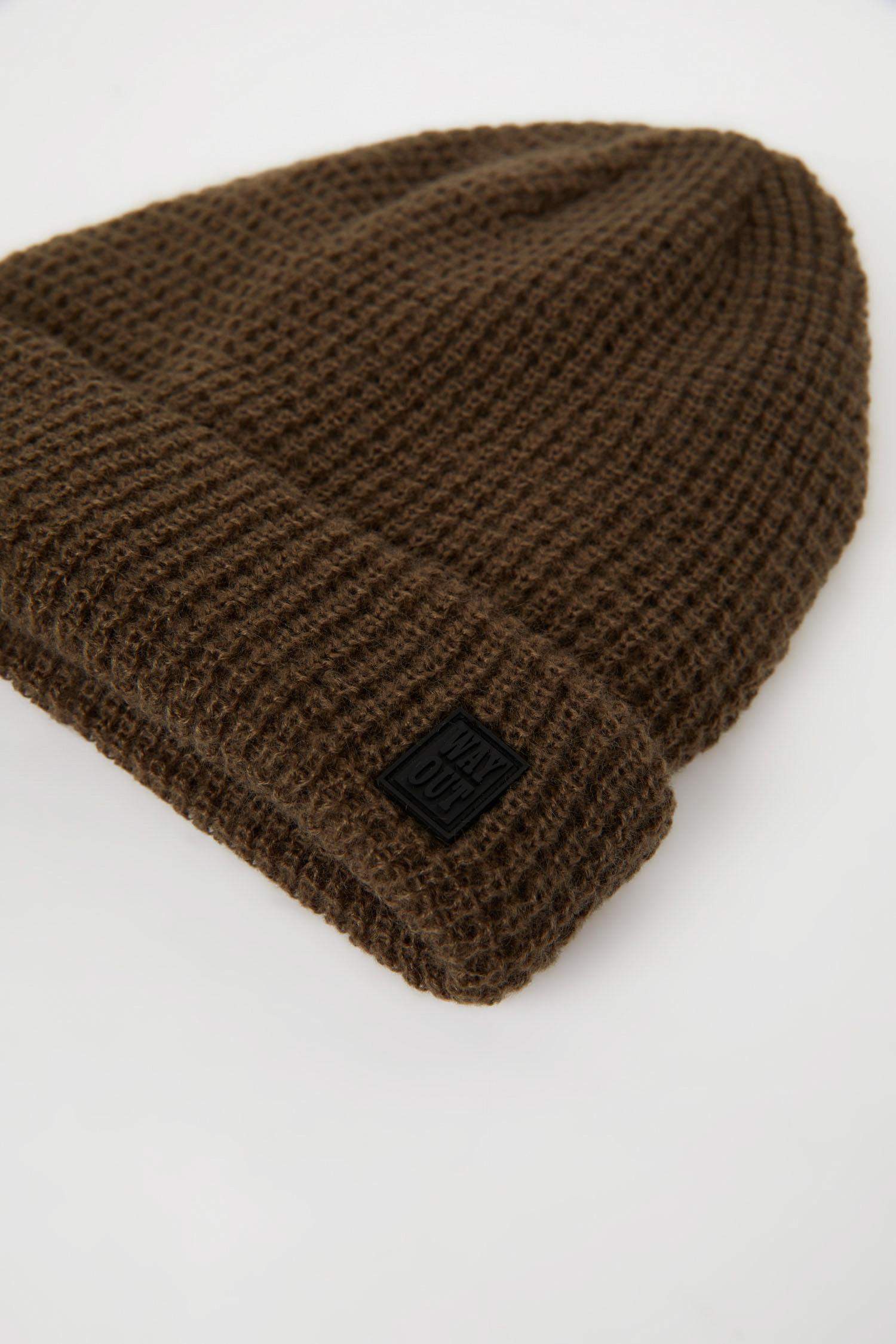 Erkek Etiket Baskılı İçi Polarlı Bere