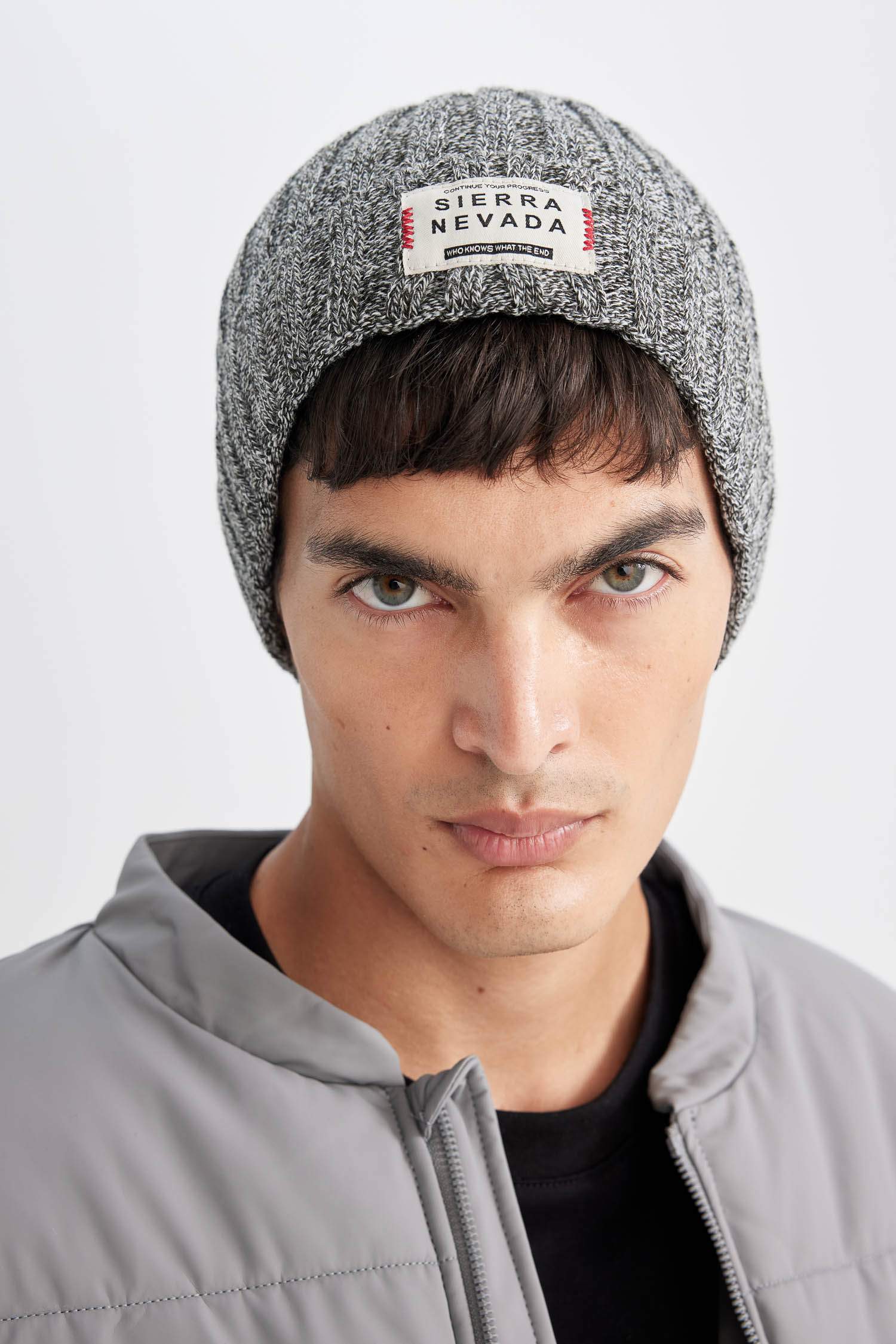 Erkek Etiket Baskılı Bere