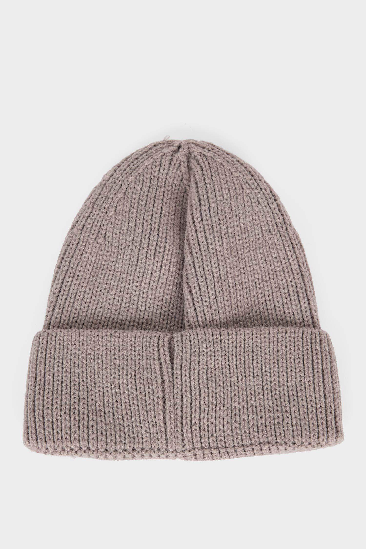 Erkek Dokuma Etiketli Bere