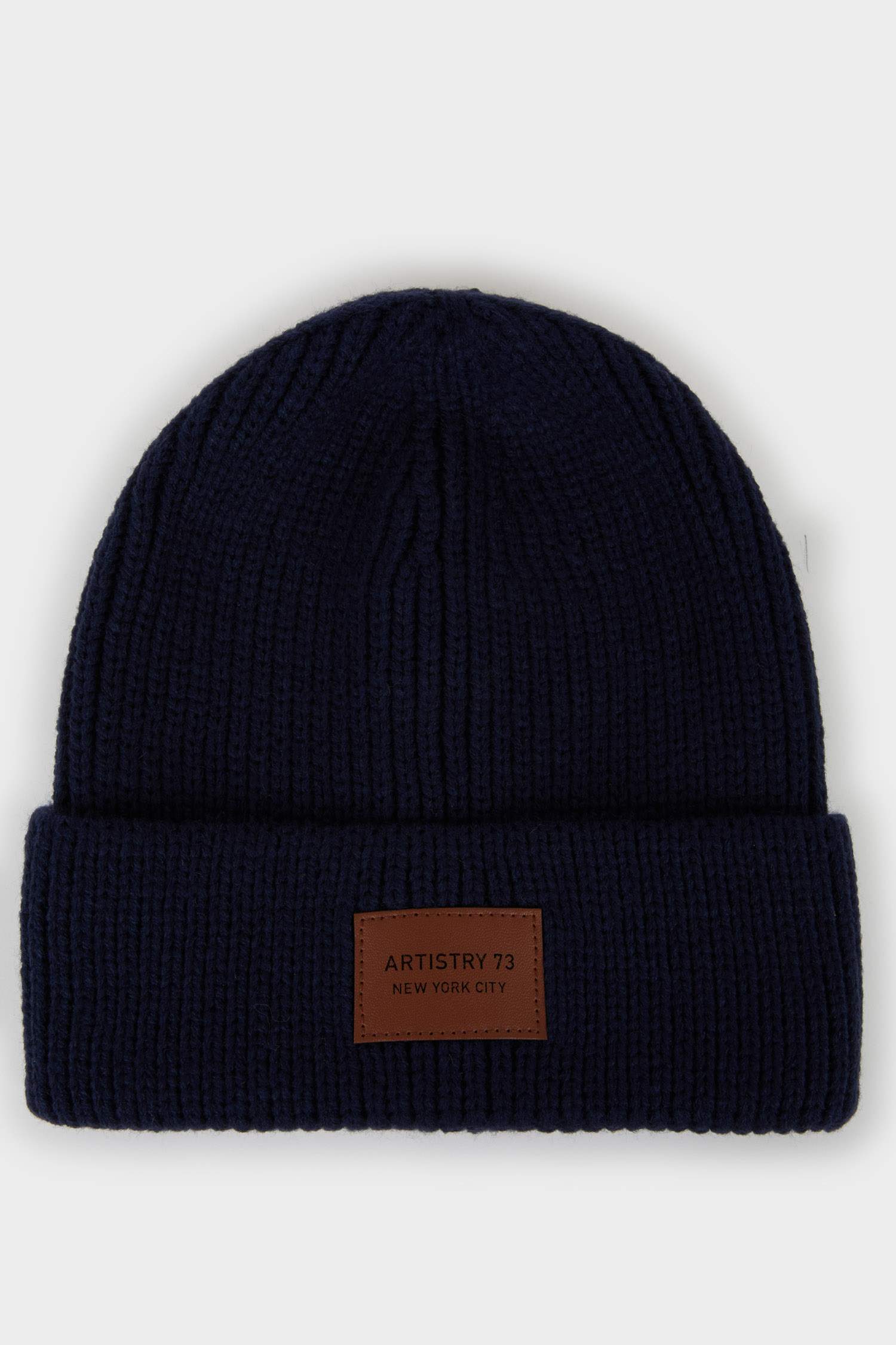 Erkek Dokuma Etiketli Bere