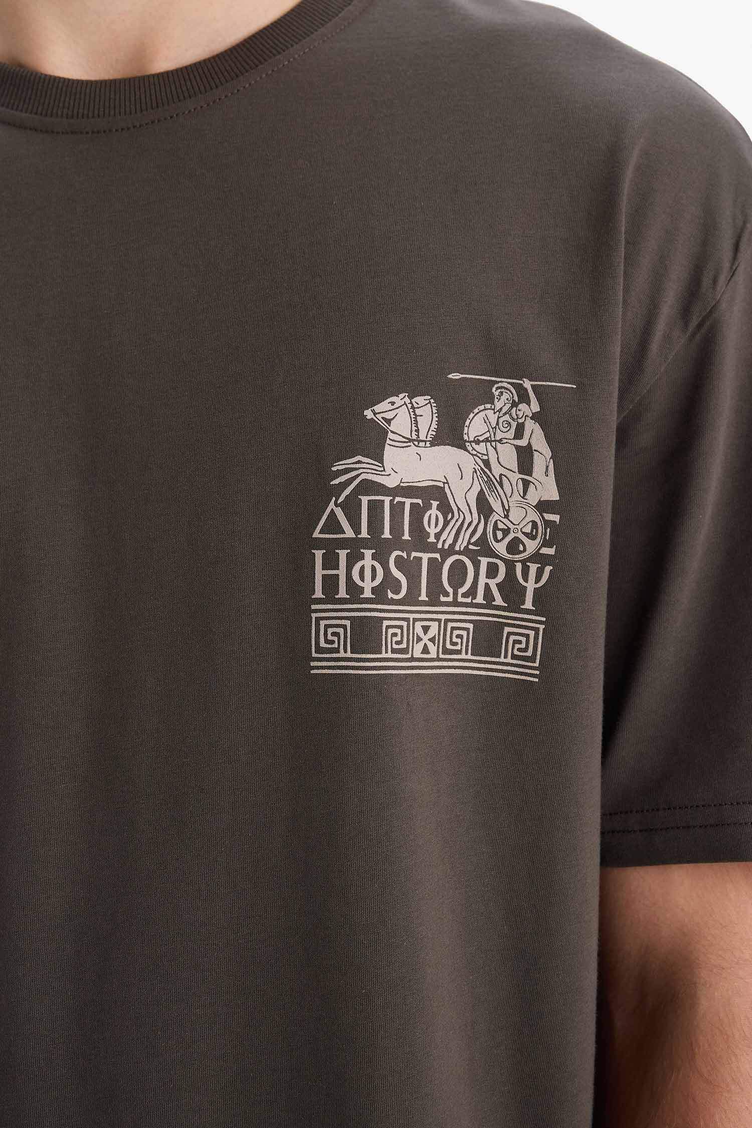 Oversize Fit Crew Neck Short Sleeve T-Shirt