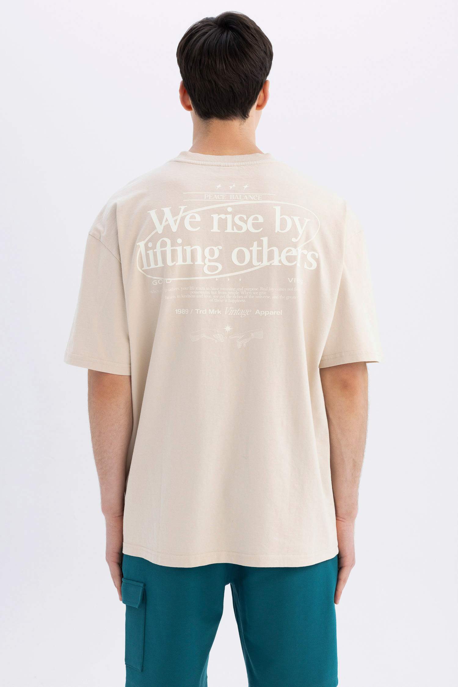 Oversize Fit Crew Neck Back Printed Short Sleeve T-Shirt