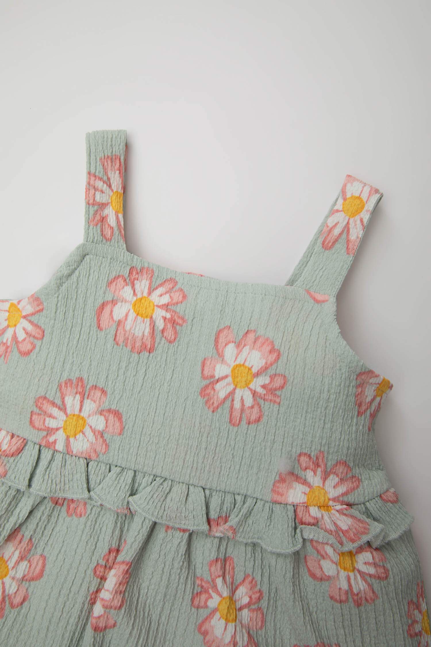 Robe en Tricot Fleur Col Ras Du Cou Sans Manches