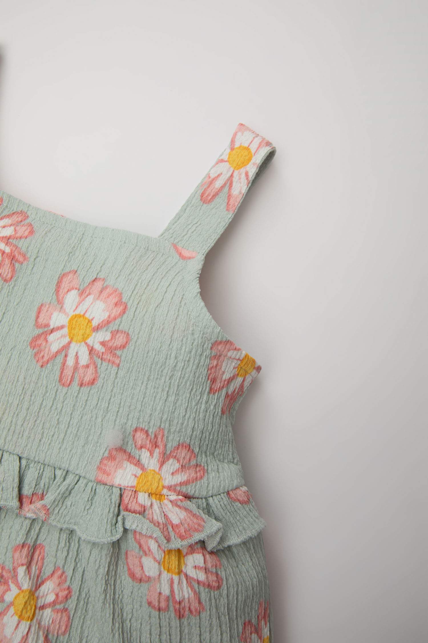 Robe en Tricot Fleur Col Ras Du Cou Sans Manches