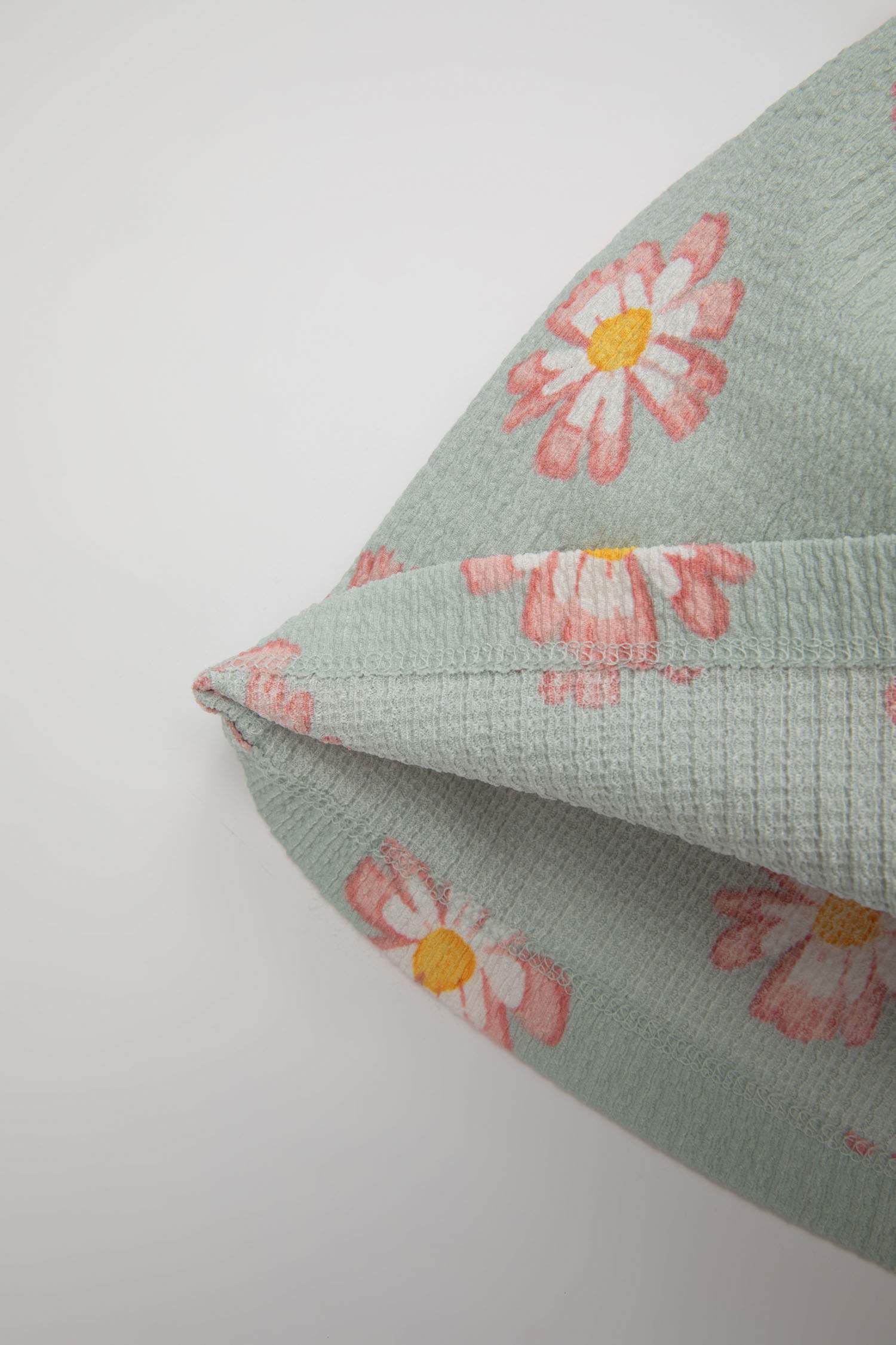 Robe en Tricot Fleur Col Ras Du Cou Sans Manches