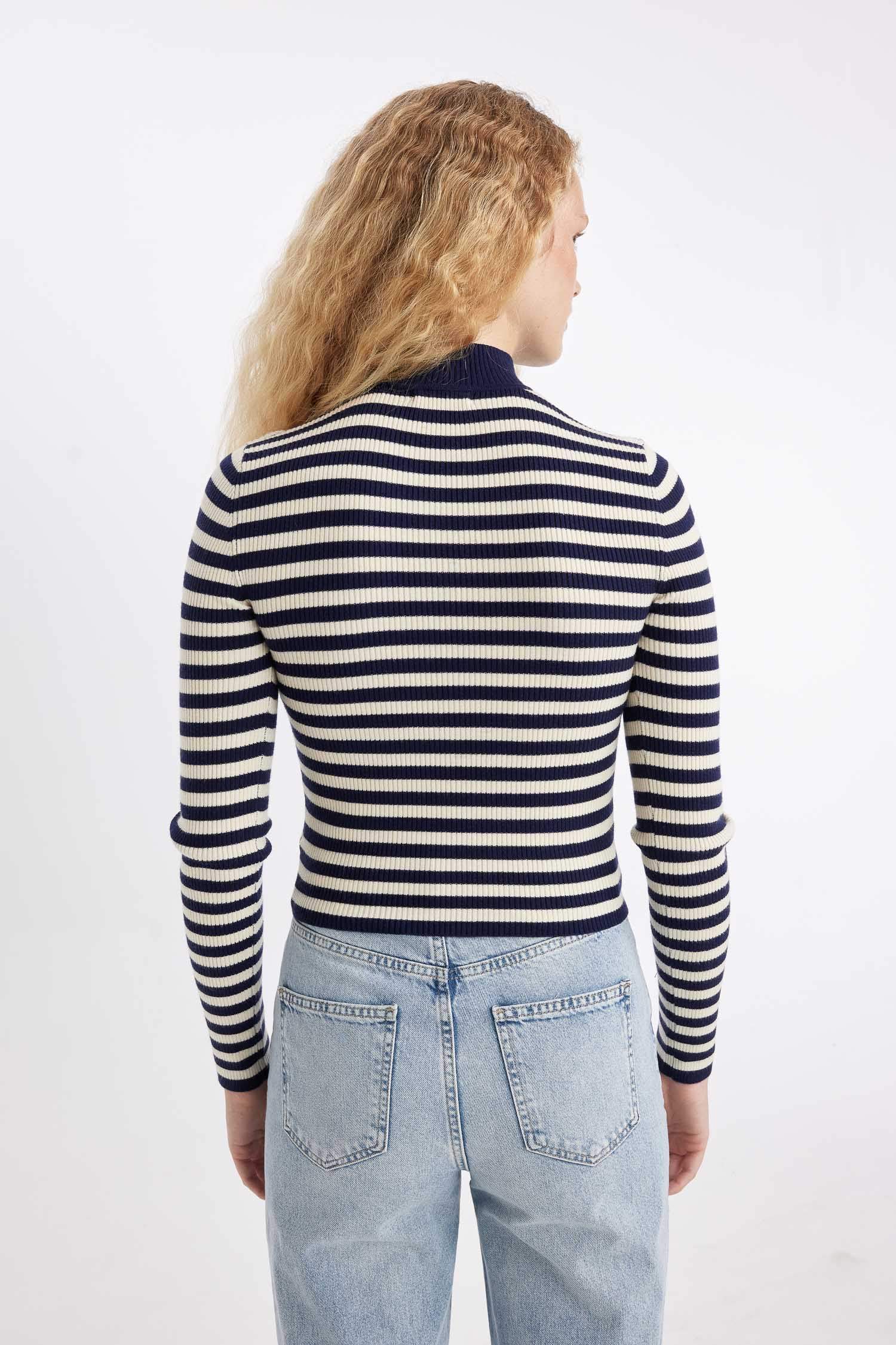 بلوز صوف سليم فيت هاينك ياخة عالية