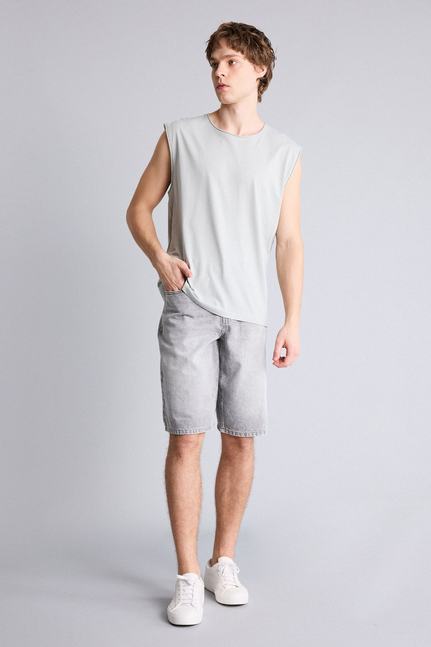 DeFacto %100 Pamuk Boxy Fit Atlet görsel 2