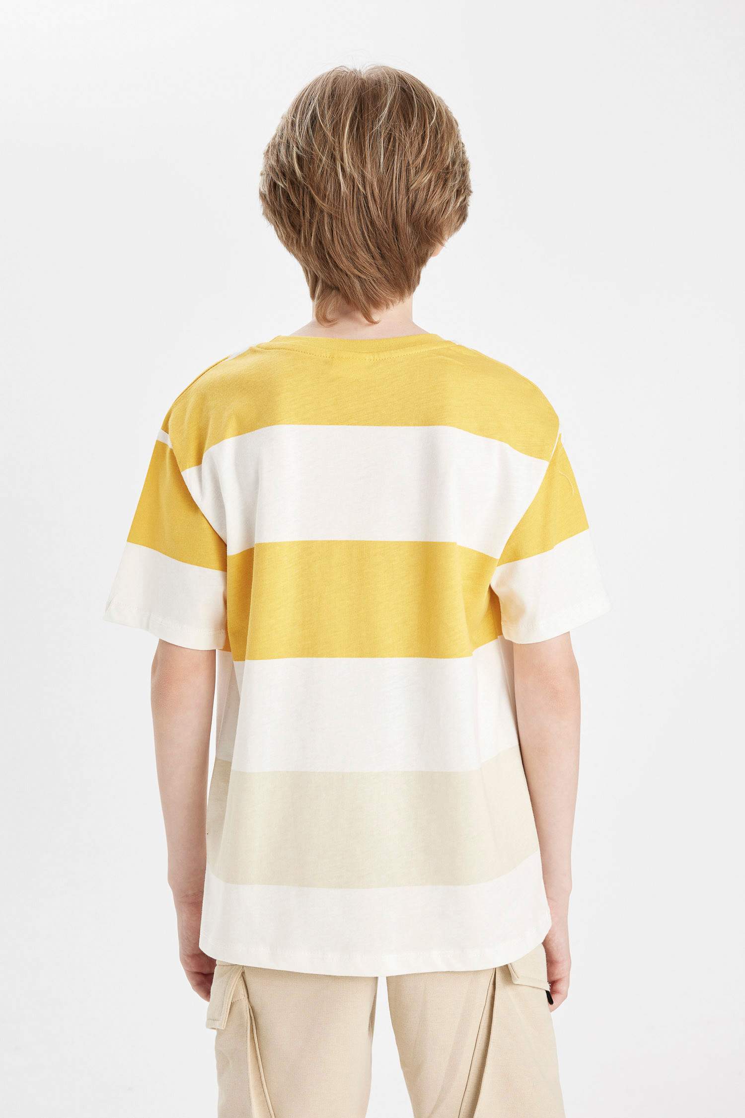 Erkek Çocuk Bisiklet Yaka Çizgili Kısa Kollu Tişört