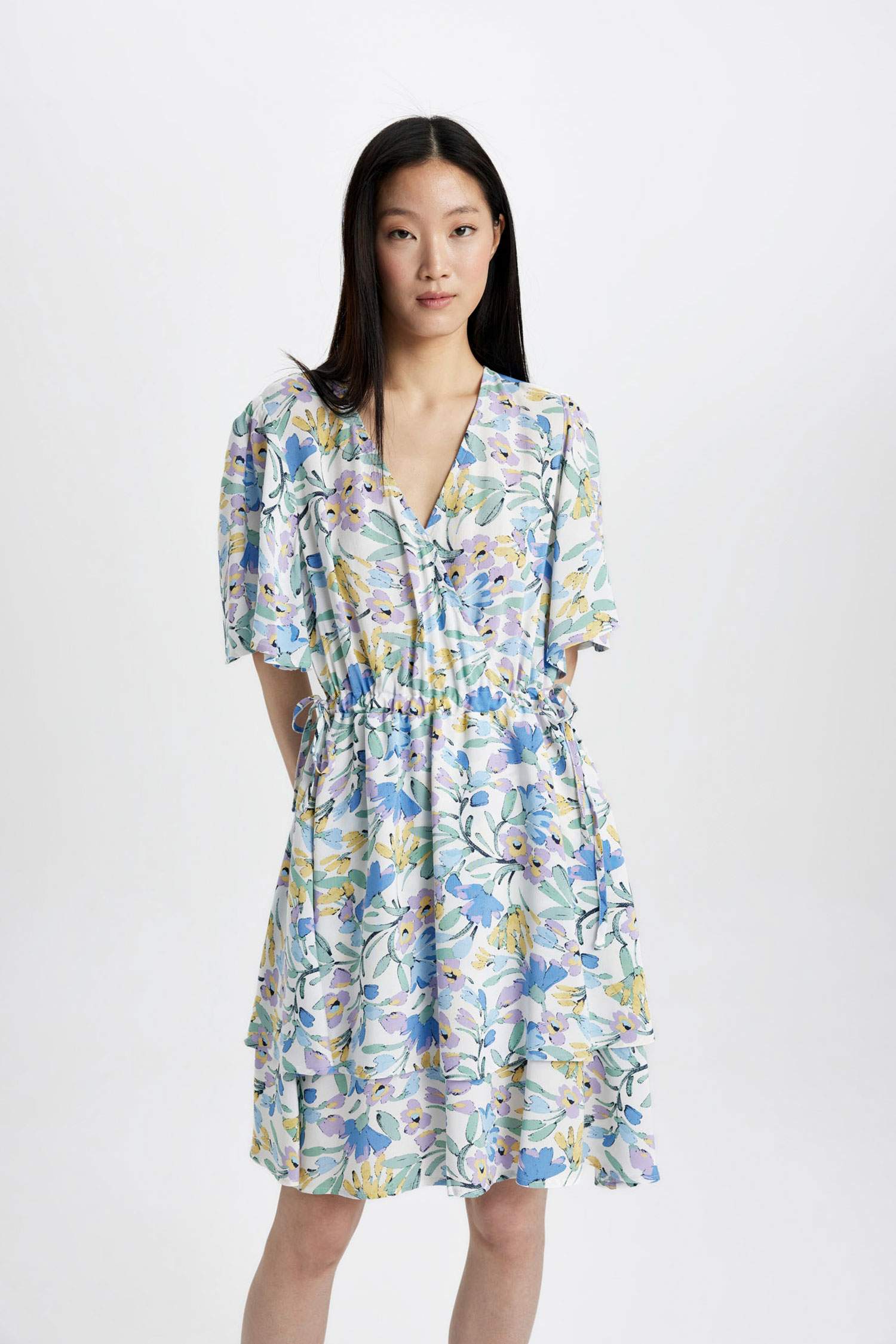 فستان قصير كم طويل مطبوع منسوج