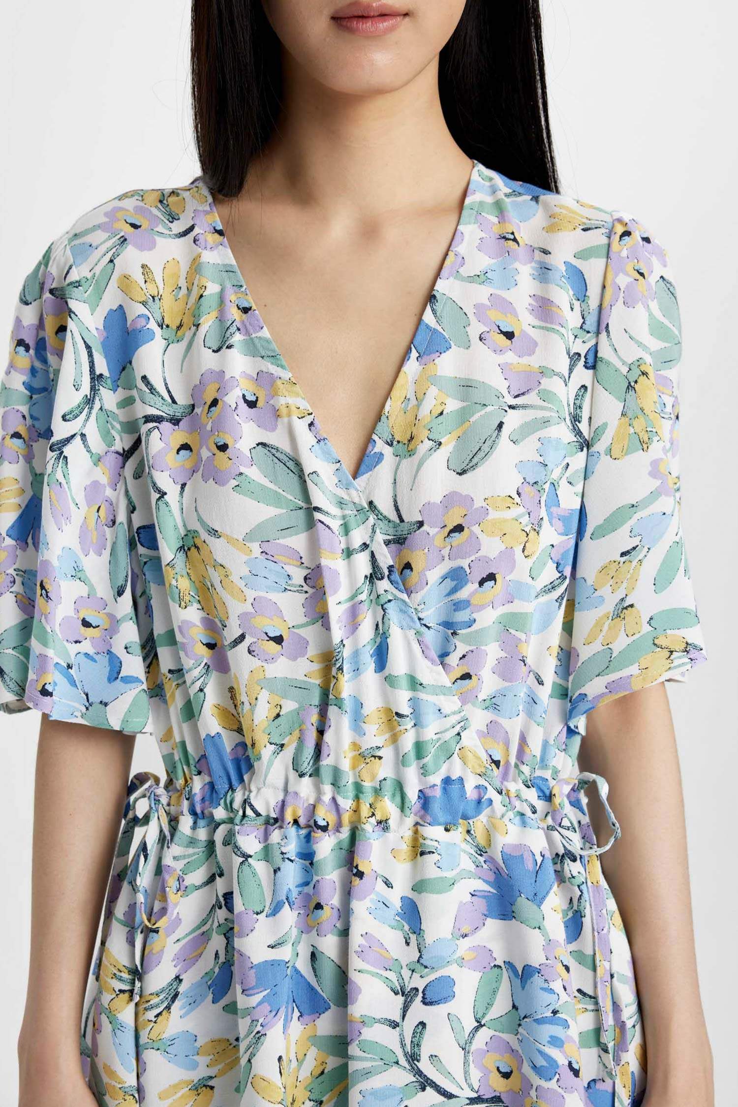 فستان قصير كم طويل مطبوع منسوج