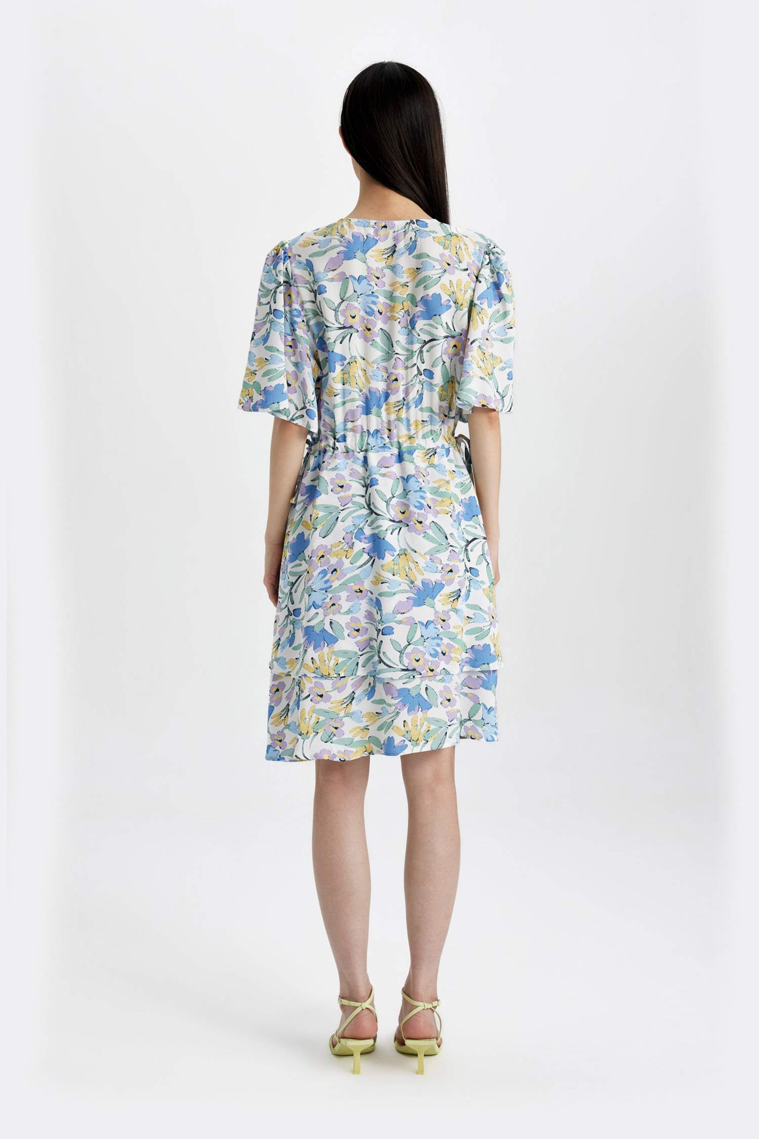 فستان قصير كم طويل مطبوع منسوج