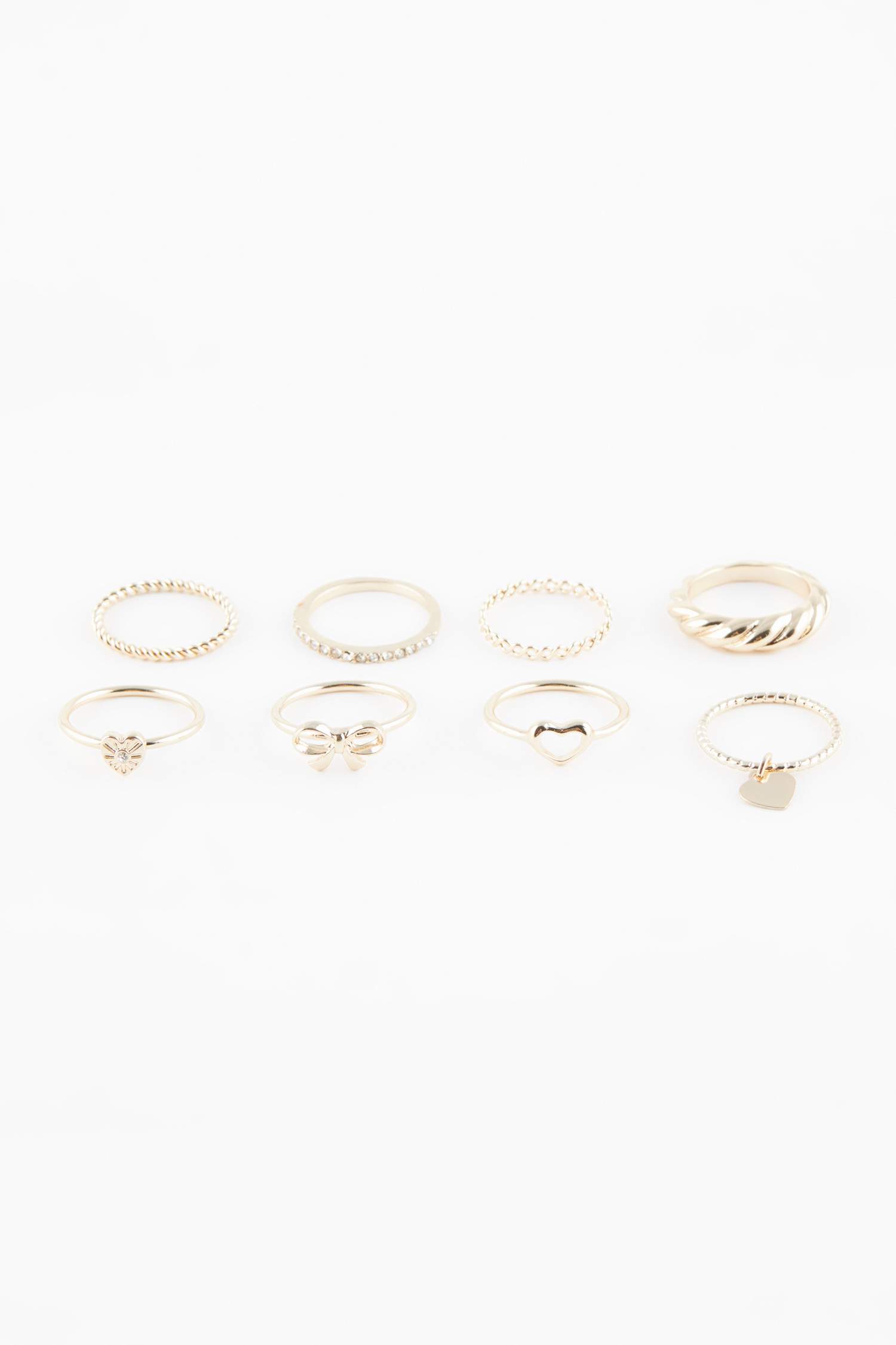 Woman 9 Piece Gold Rings