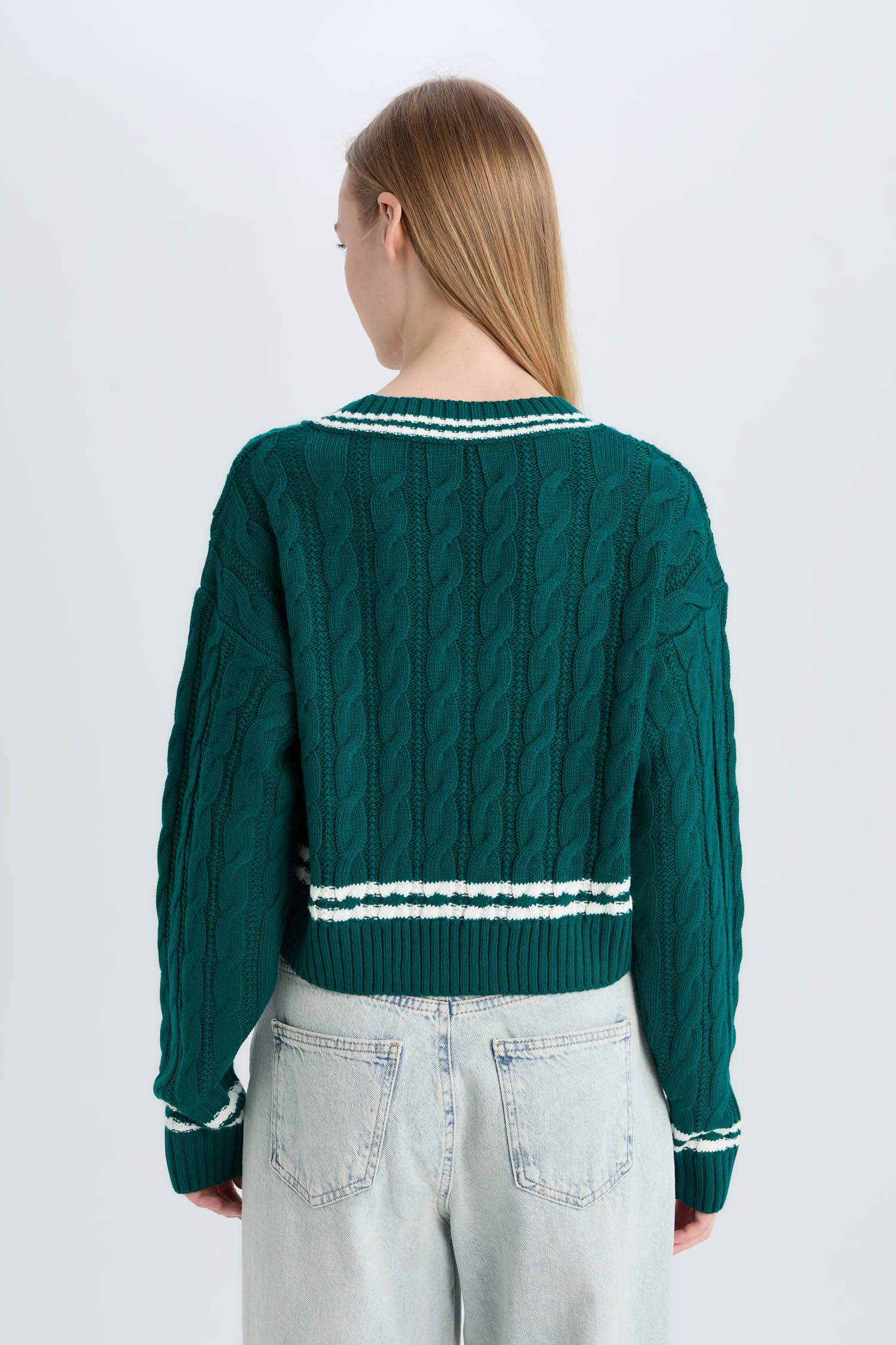 Coool Regular Fit V Yaka Saç Örgülü Çizgili Triko Kazak