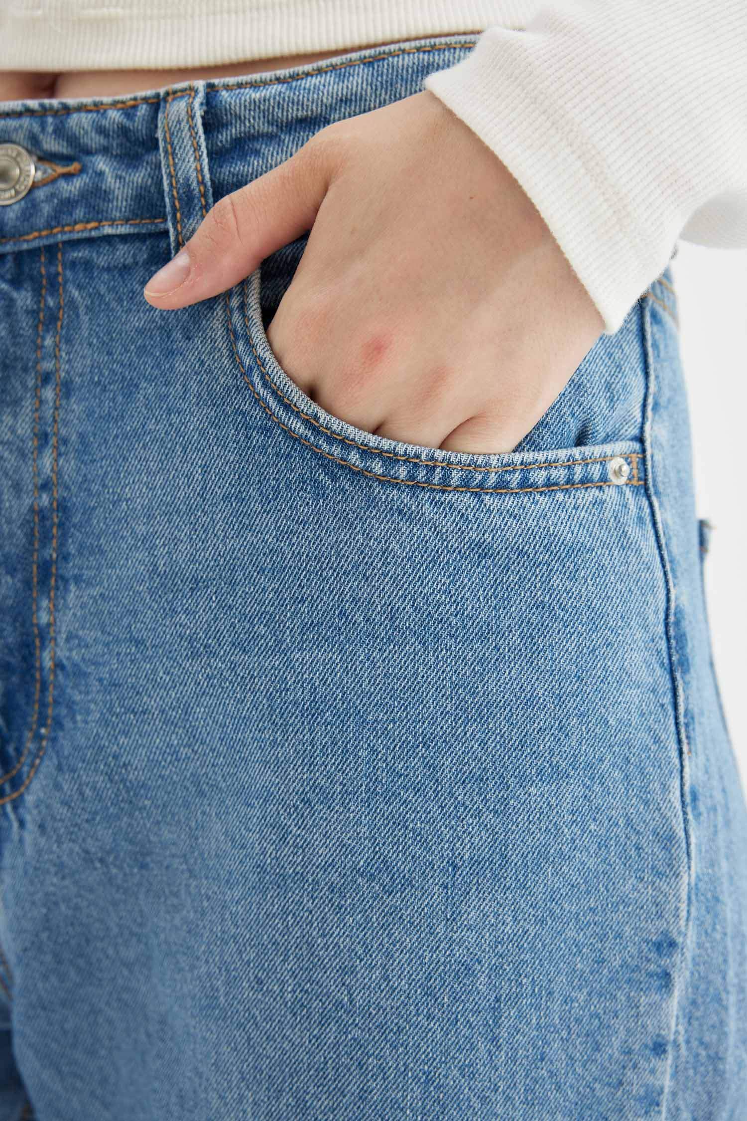 90's Wide Leg Yüksek Bel Paça Ucu Kesik Jean Yıkamalı Pantolon