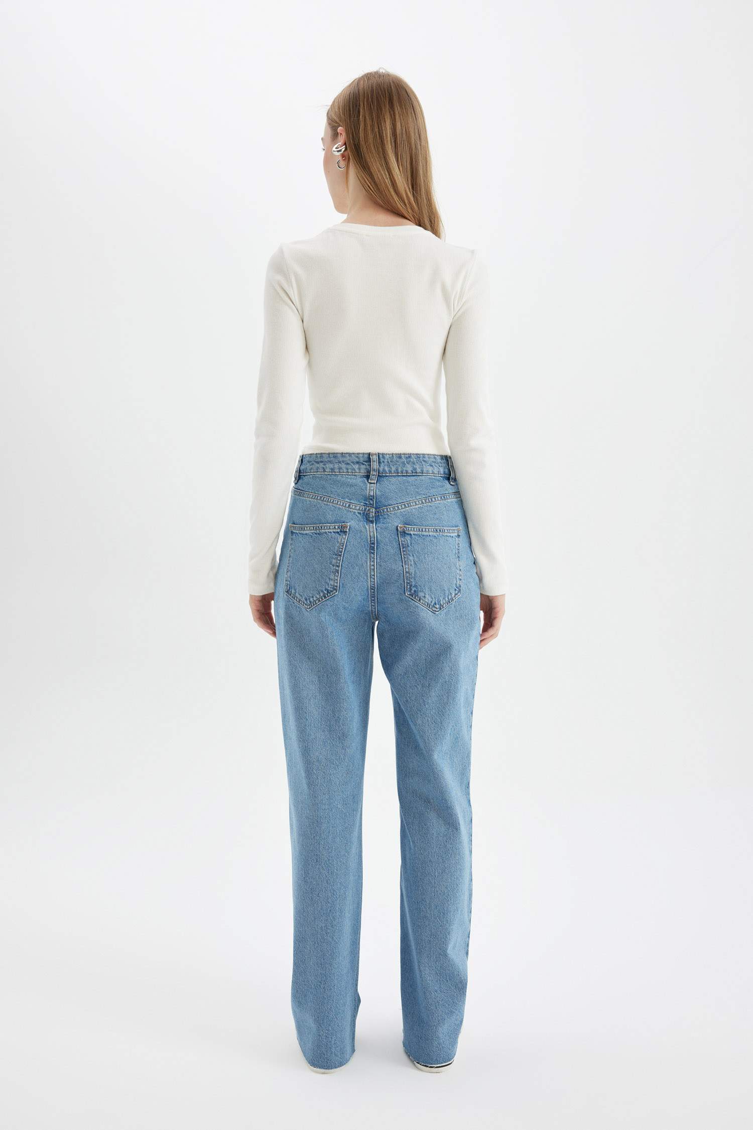 90's Wide Leg Yüksek Bel Paça Ucu Kesik Jean Yıkamalı Pantolon