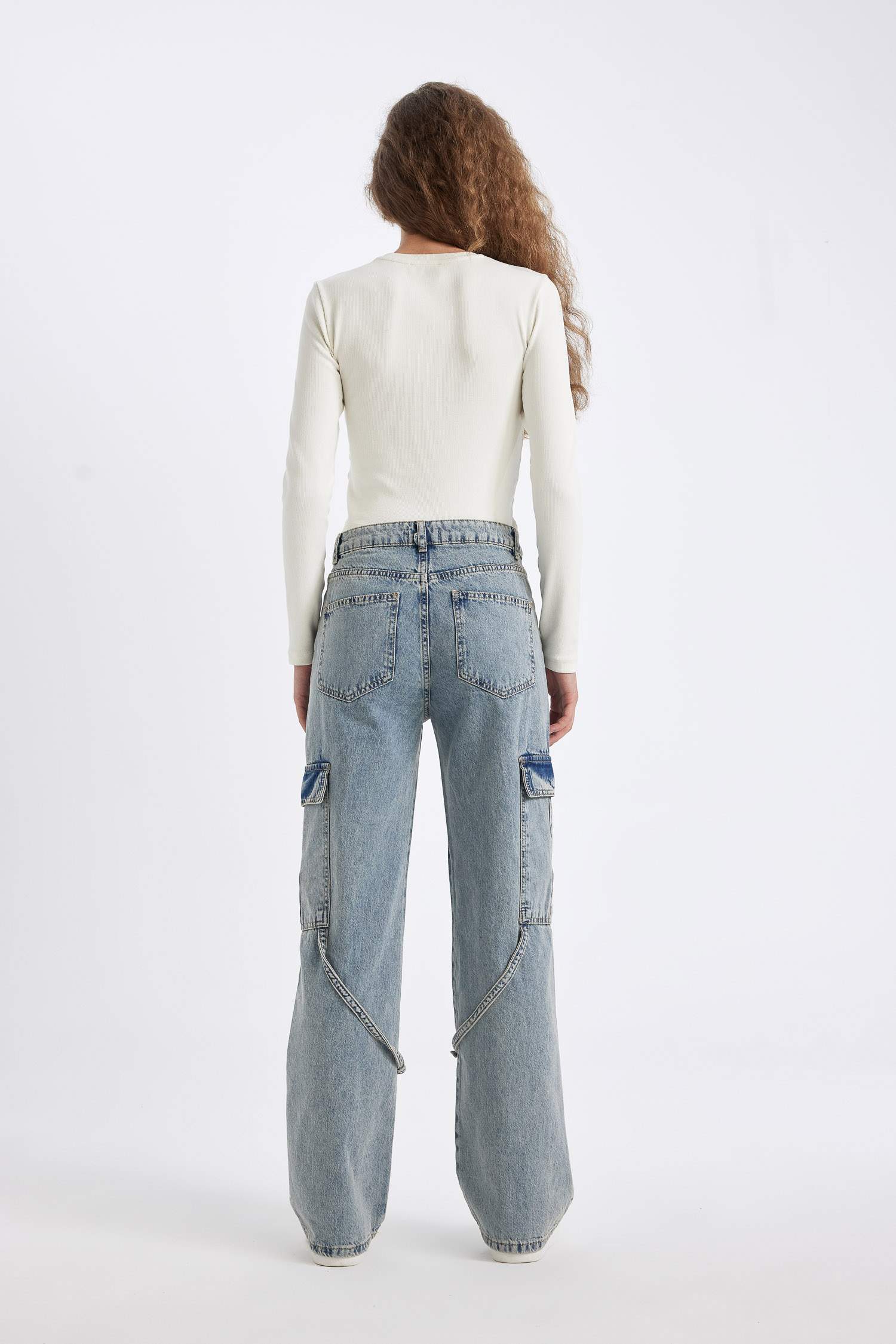 Wide Leg High Waist Long Cargo Jeans