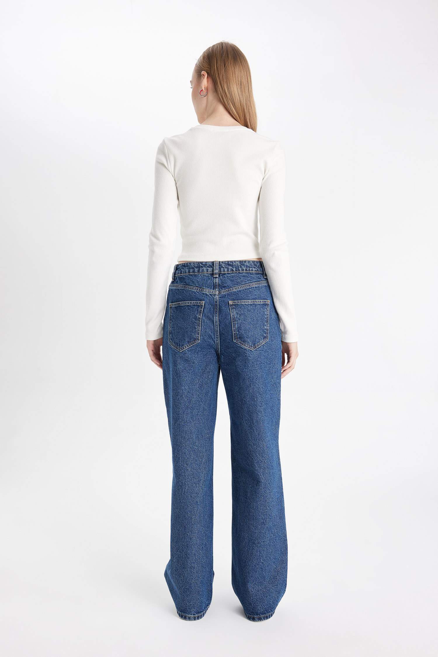 بنطرون جينز كارجو ولادي برجل واسع وخصر عالي