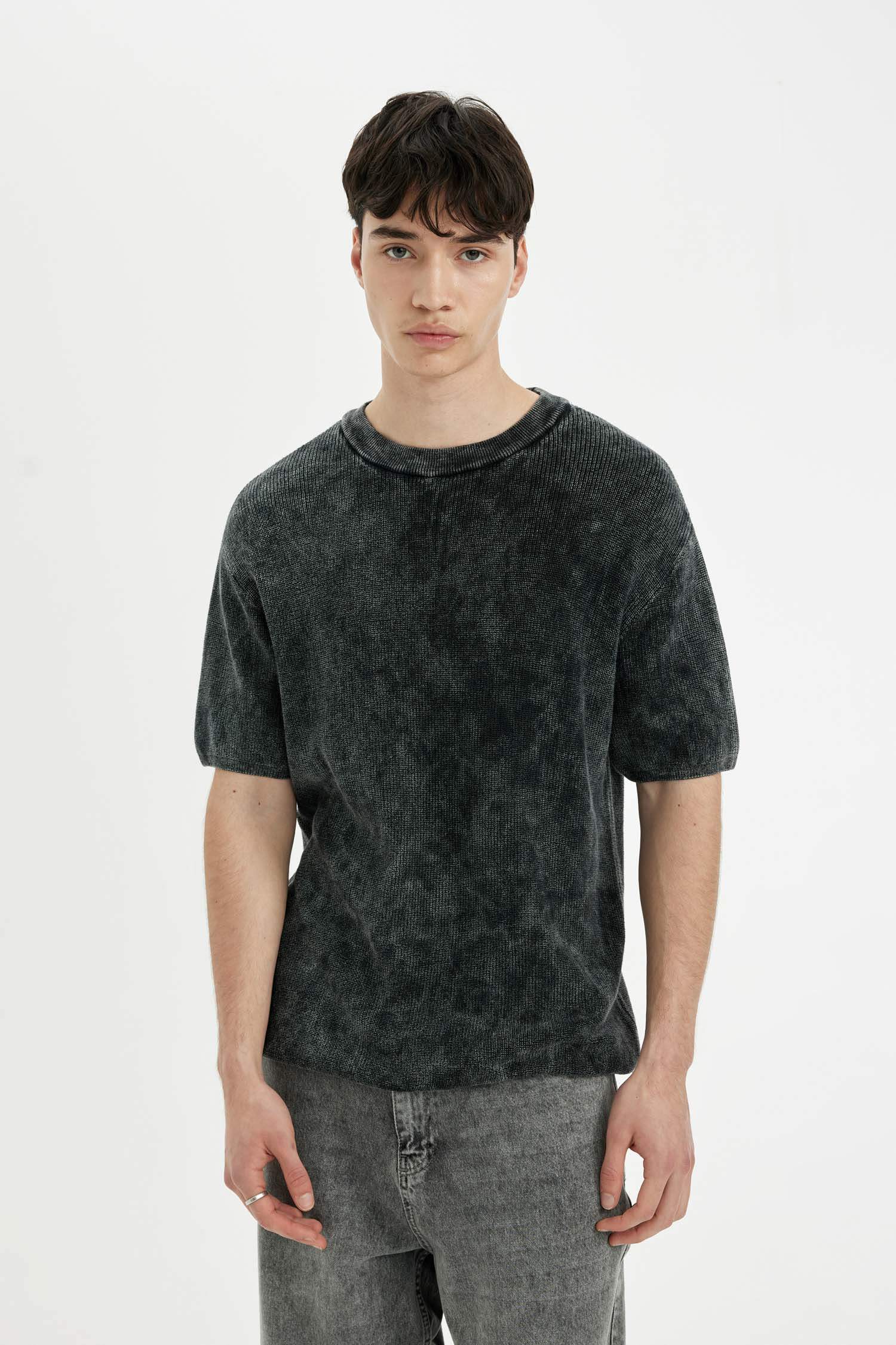 Relax Fit Crew Neck Knitwear T-Shirt