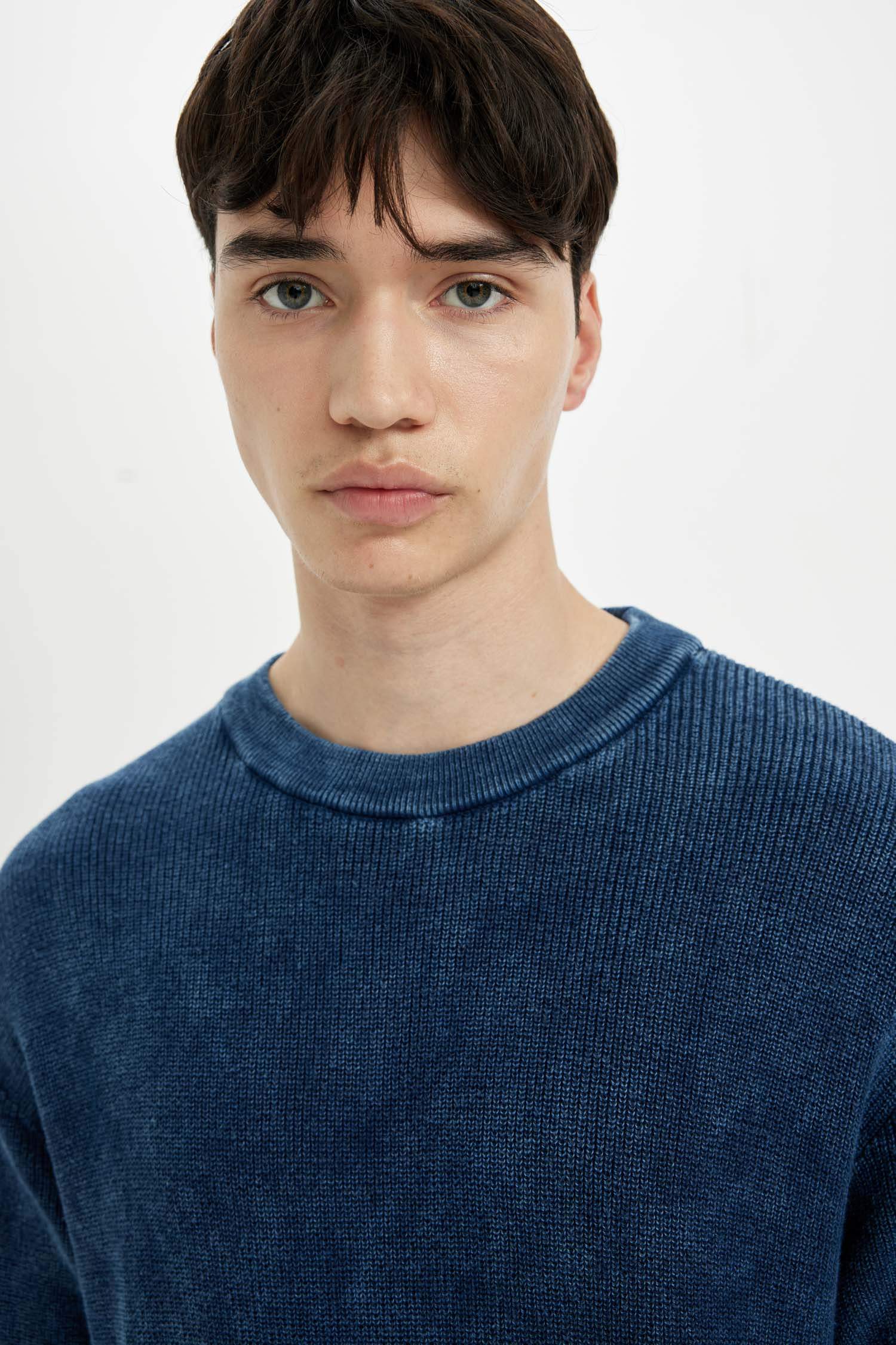 تيشيرت نص ردن قصة مريحة ممشط