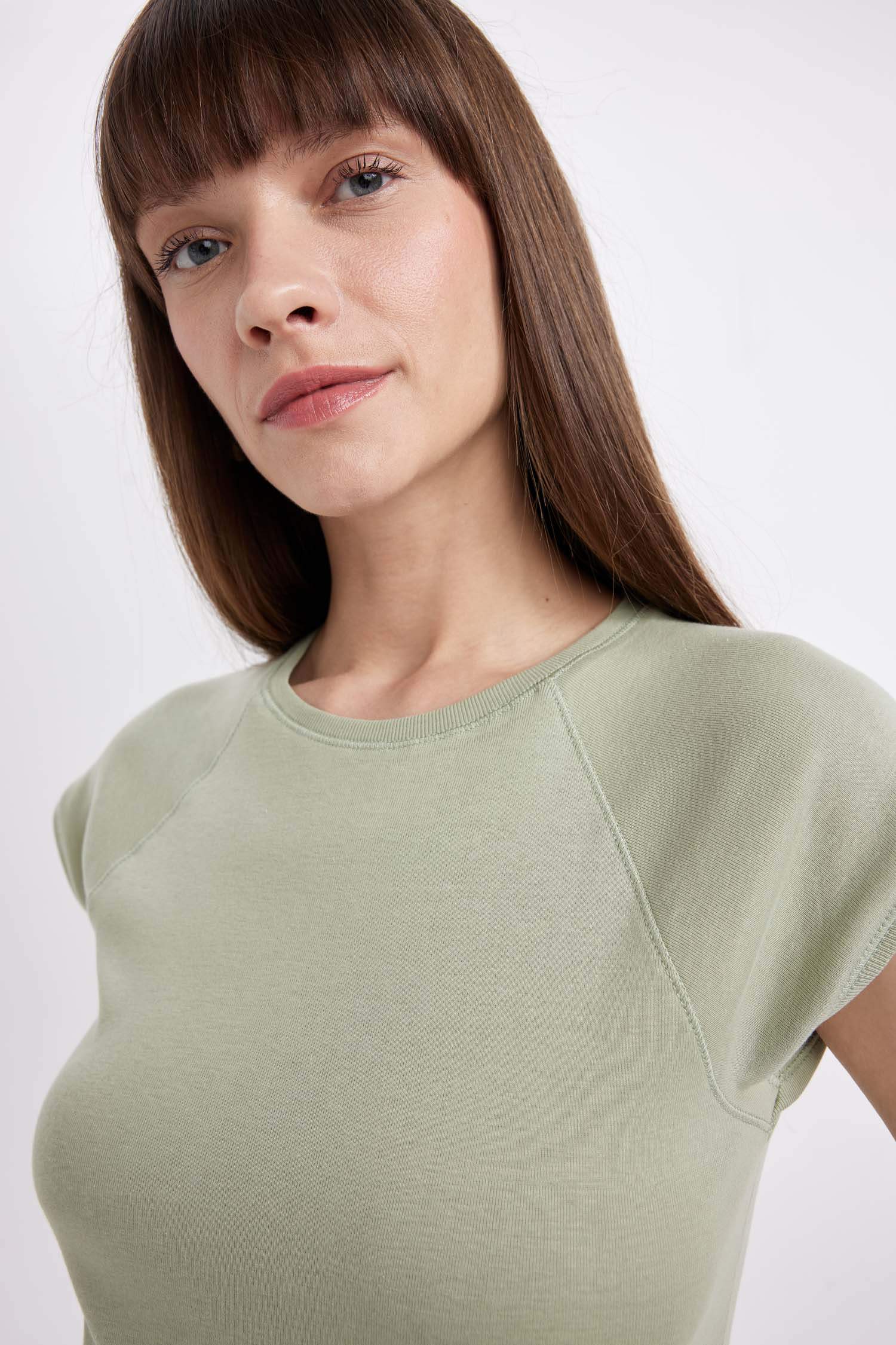 T-Shirt à Manches Courtes Coupe Slim Col Rond