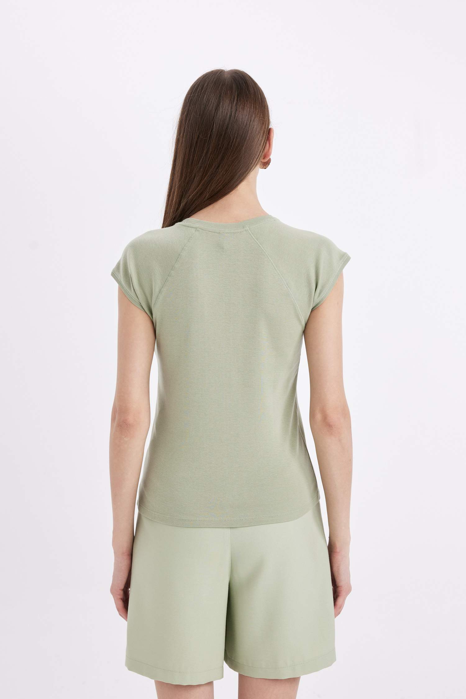 T-Shirt à Manches Courtes Coupe Slim Col Rond