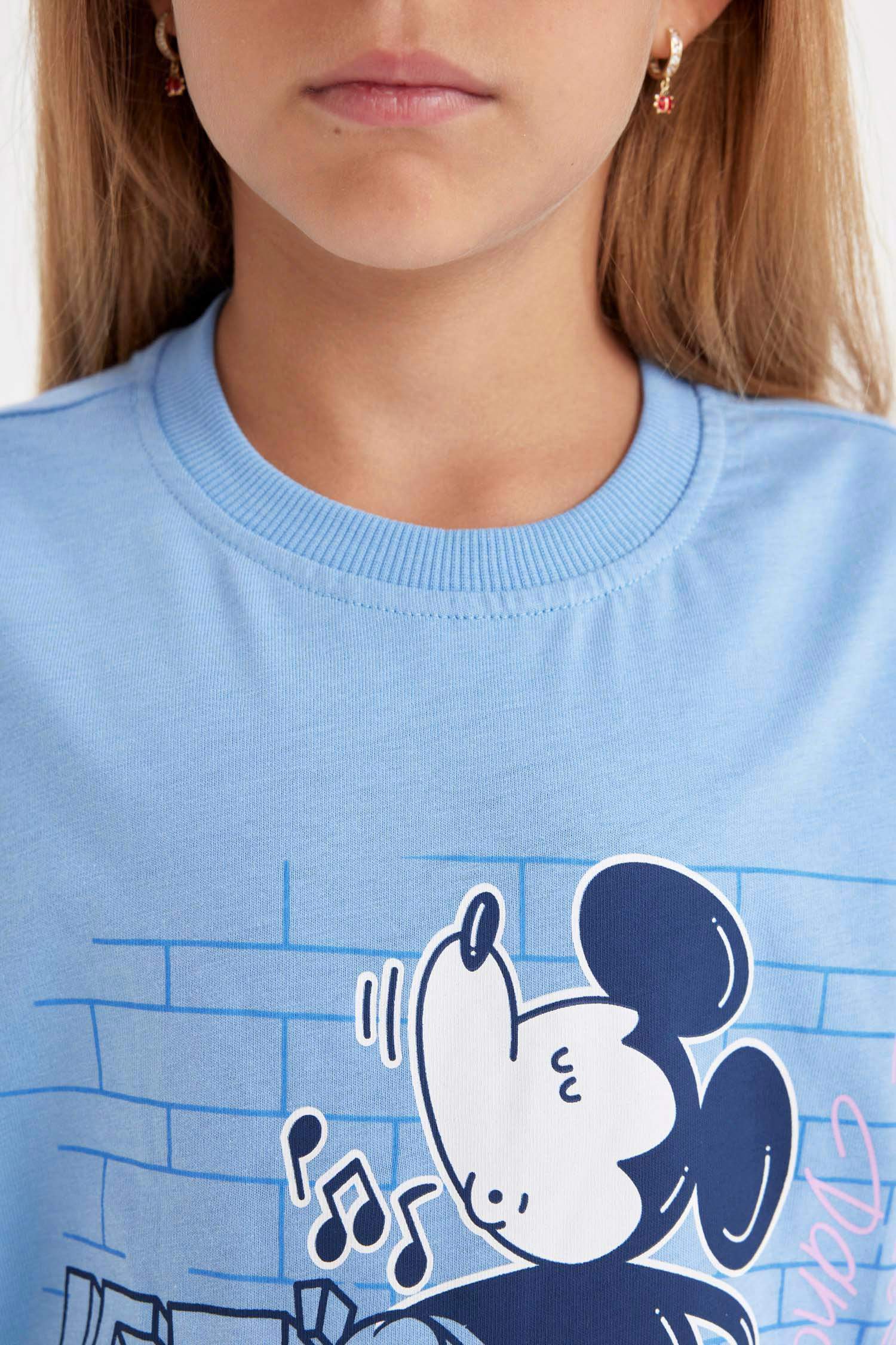 تيشيرت بناتي نص كم قصة مريحة من ديزني ميكي وميني