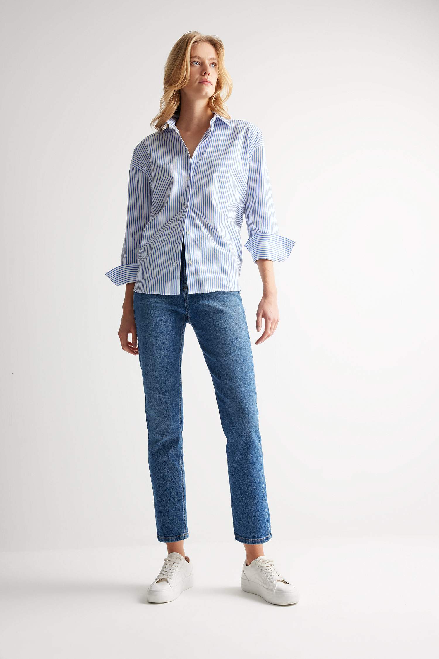 Mary Straight Leg High Waist Washed Jeans