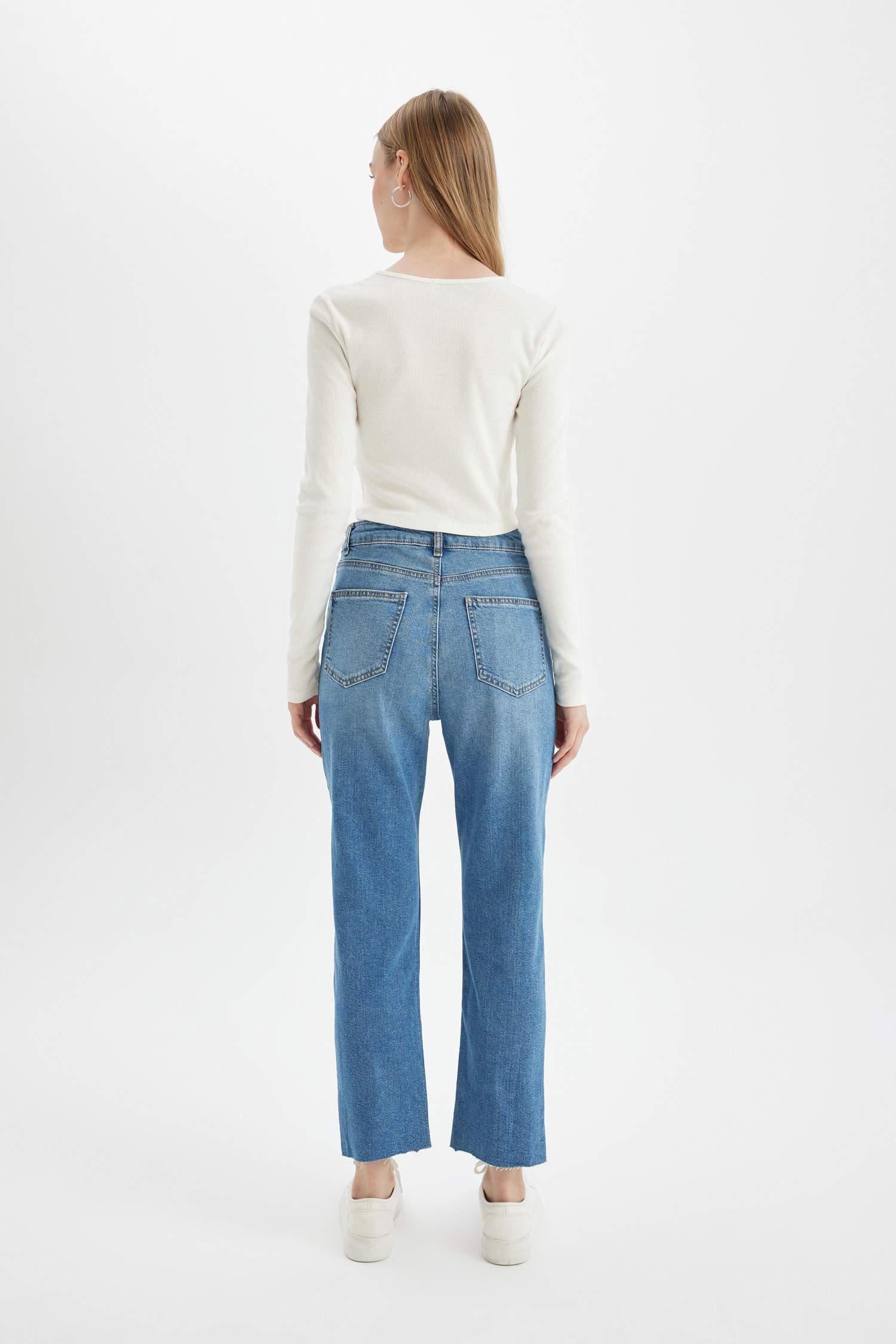 Mary Vintage Straight Fit Yüksek Bel Paça Ucu Kesik Bilek Boy Jean Yıkamalı Pantolon