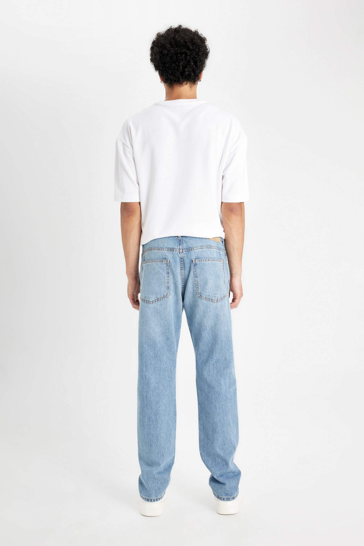 %100 Pamuk Straight Fit Normal Kalıp Normal Bel Boru Paça Jean Pantolon