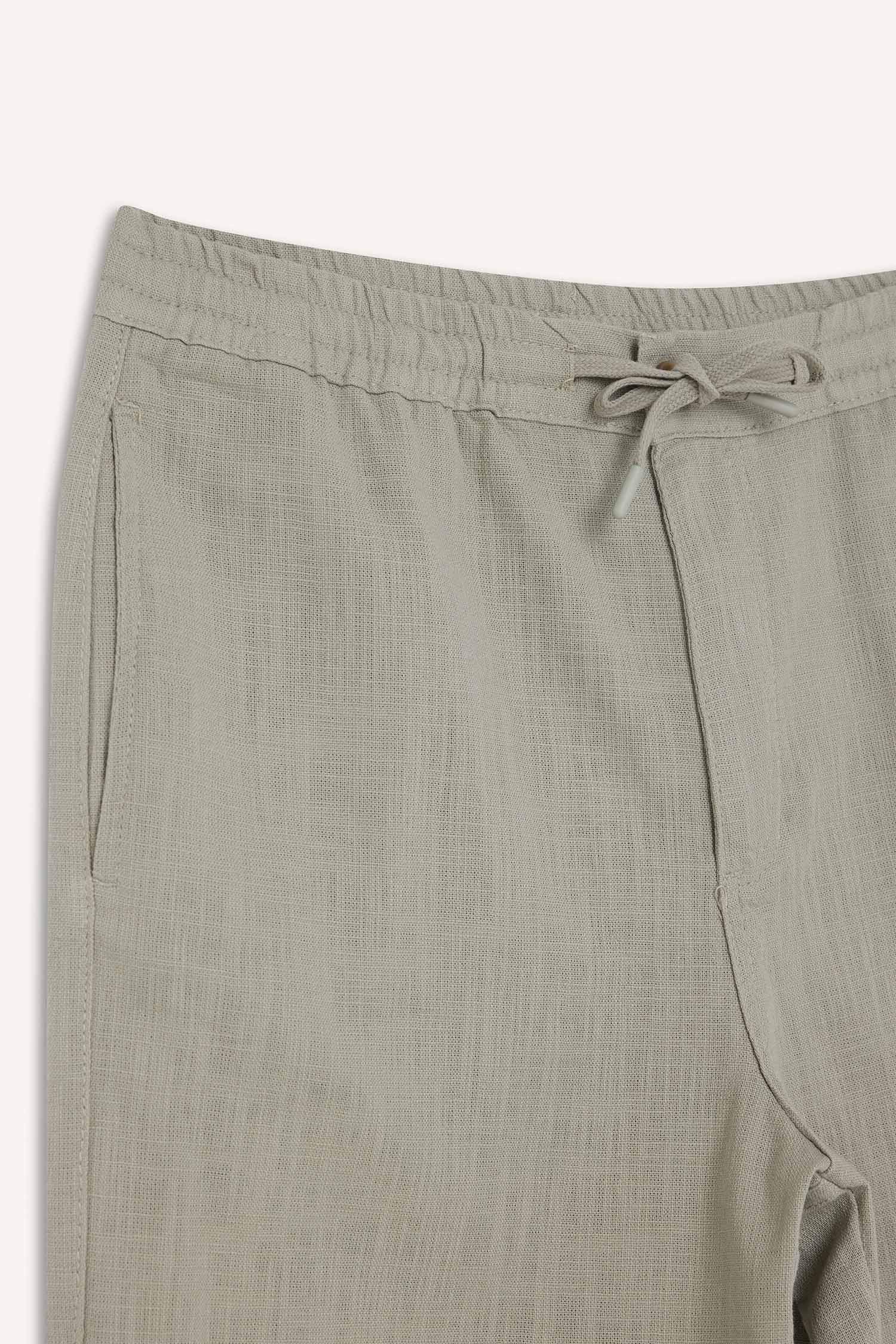 100% хлопок, расслабленный крой, шорты-бермуды с карманами, похожие на лен