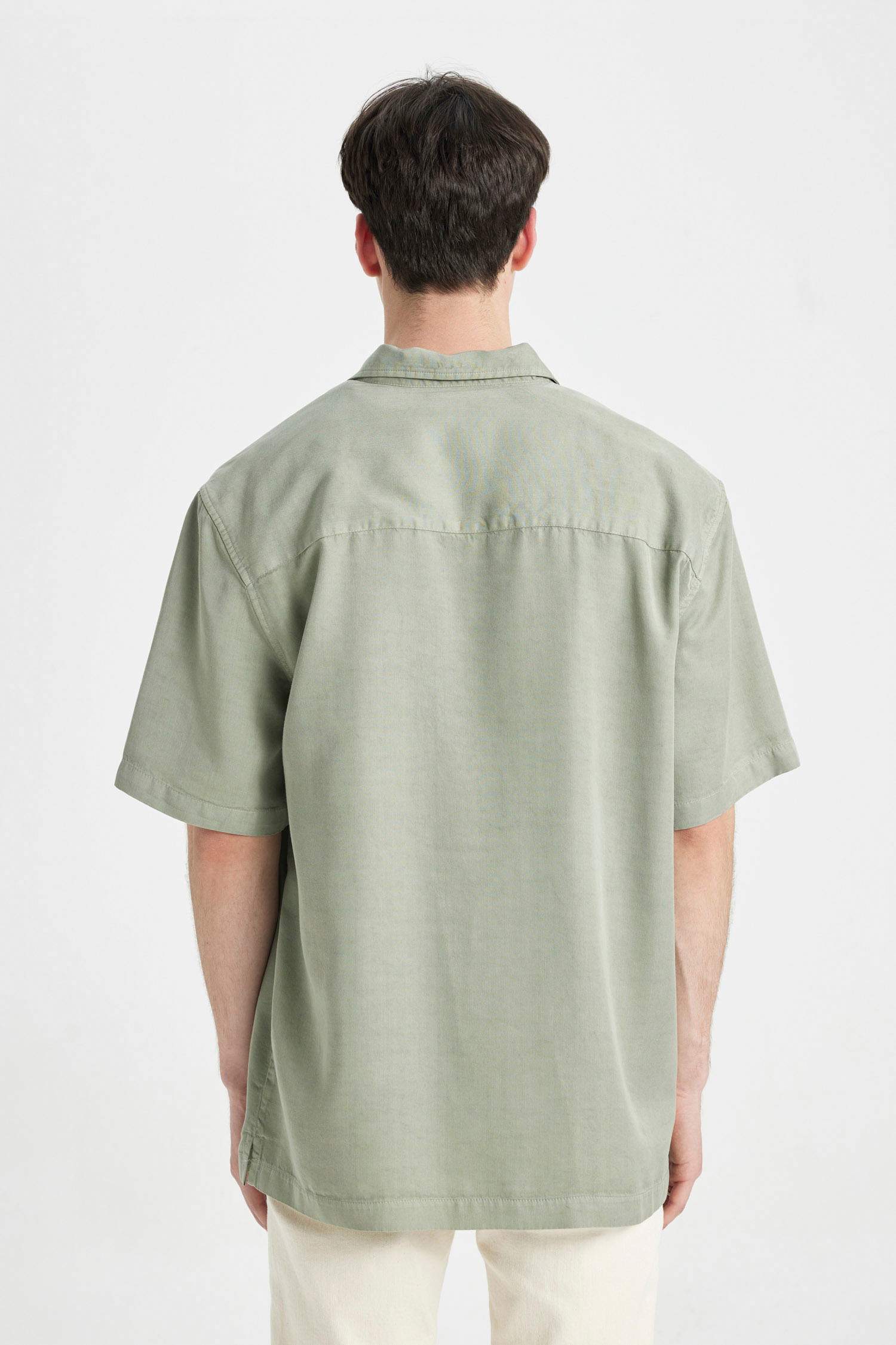 قميص بولو نص كم قطن قصة مريحة