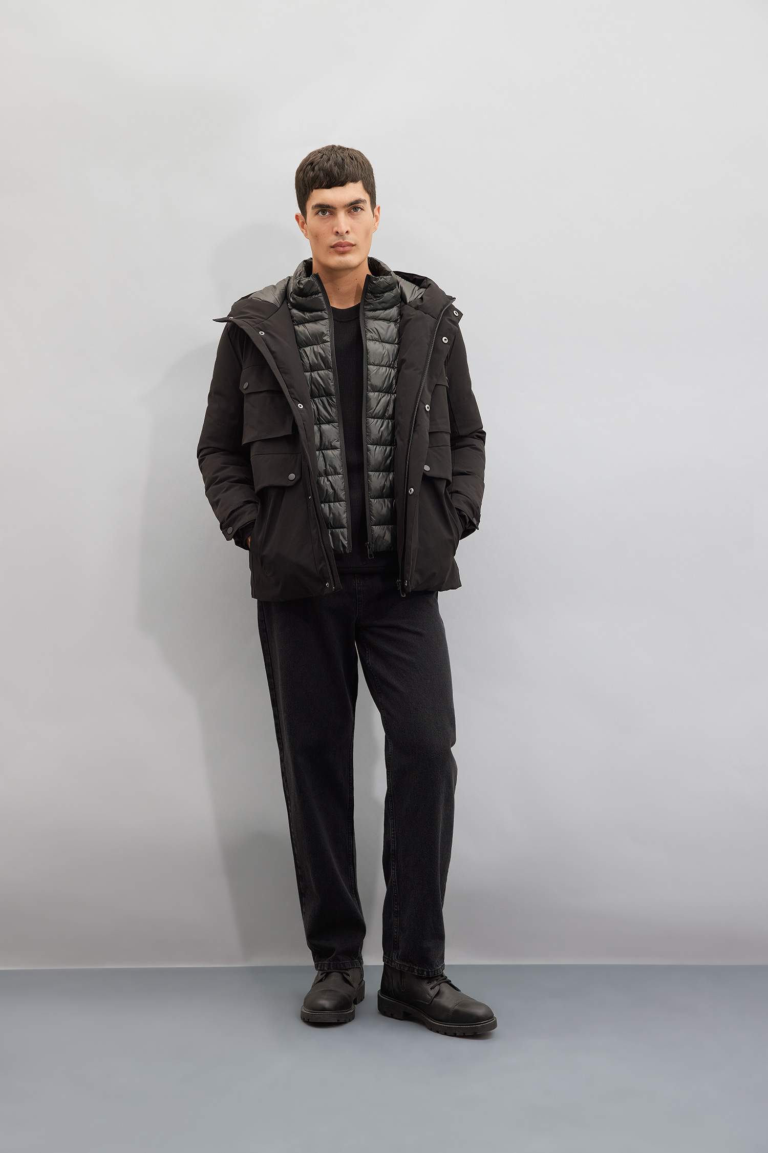 Su İtici Slim Fit Dar Kesim Kapüşonlu Fermuarlı Çıtçıt Kapamalı Cepli Mont